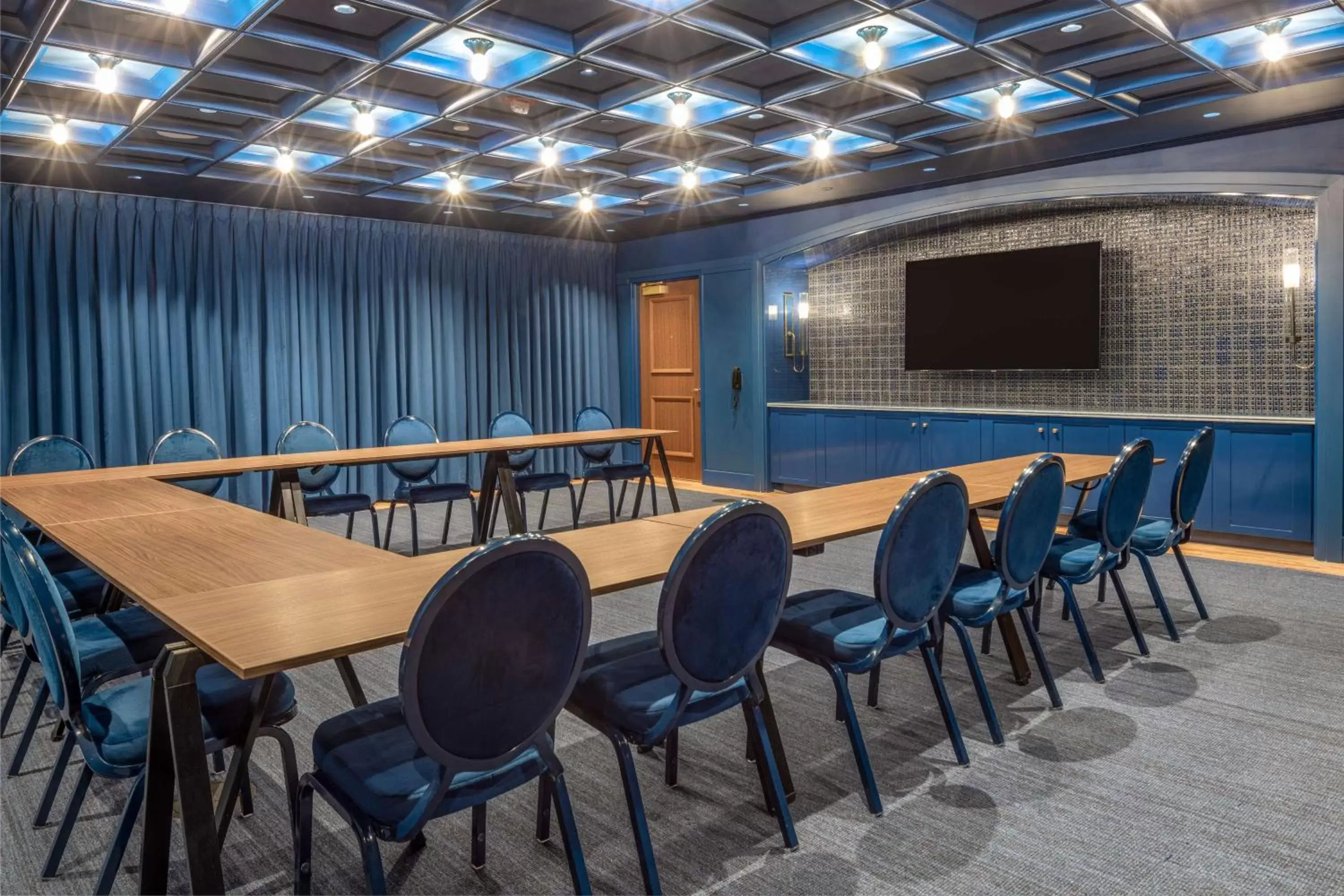 Meeting/conference room in Canopy By Hilton Chicago Central Loop