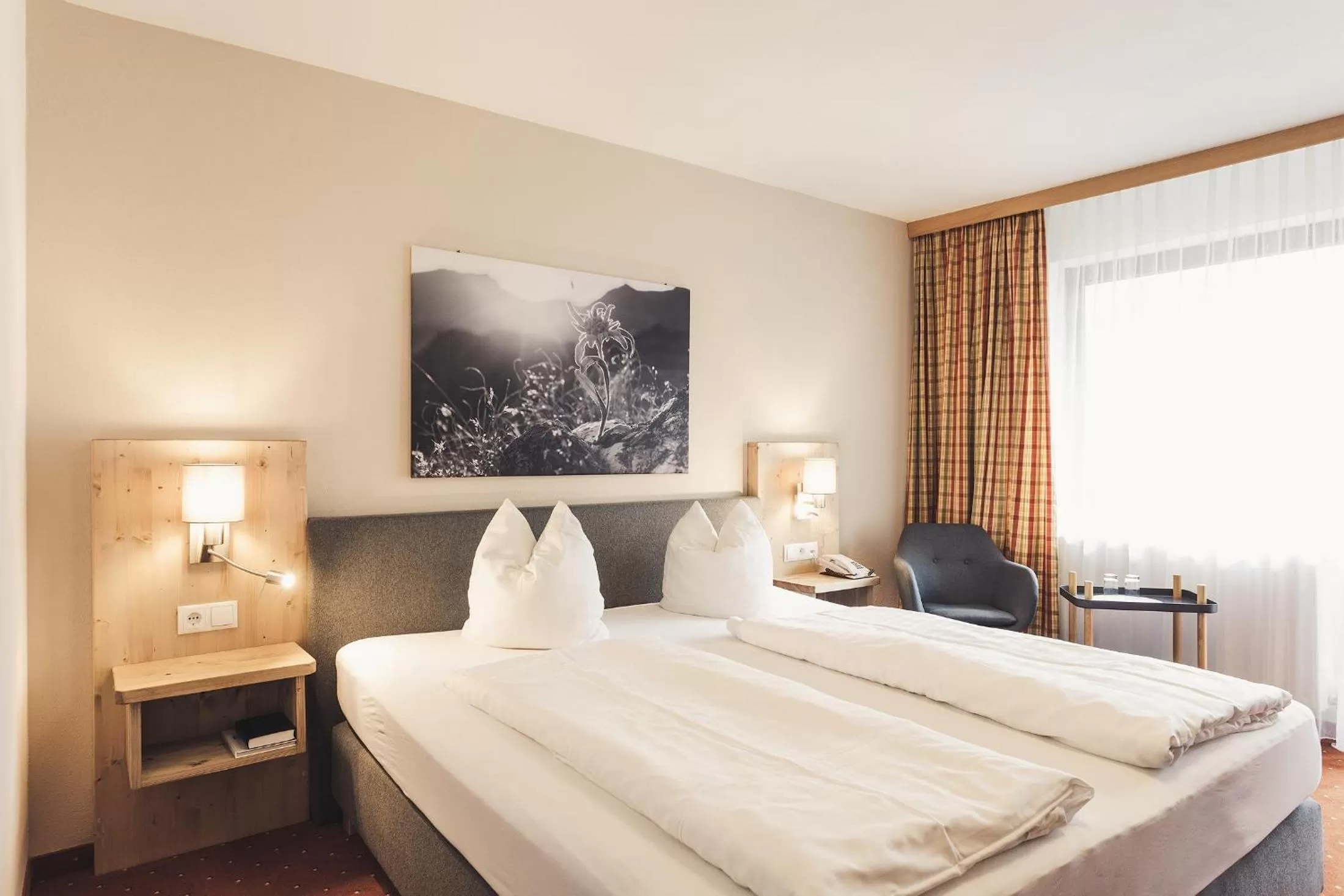 Photo of the whole room, Bed in Hotel Johanna mitten im Ötztal