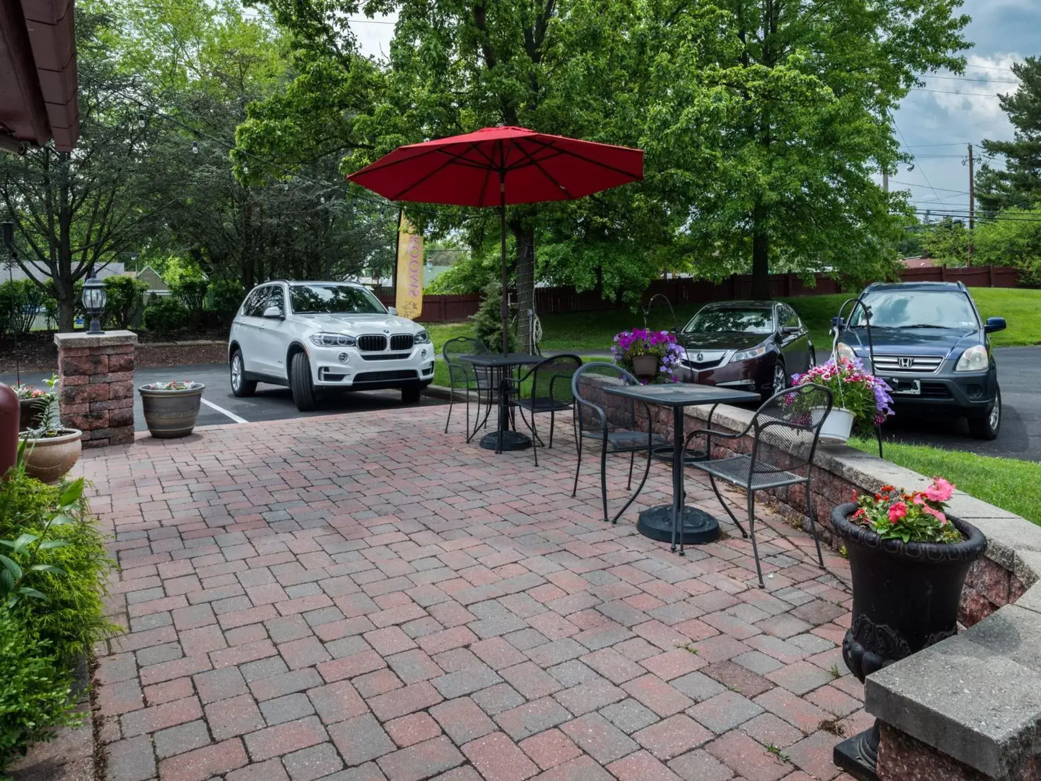 Patio in Inn of The Dove Romantic Luxury & Business Suites