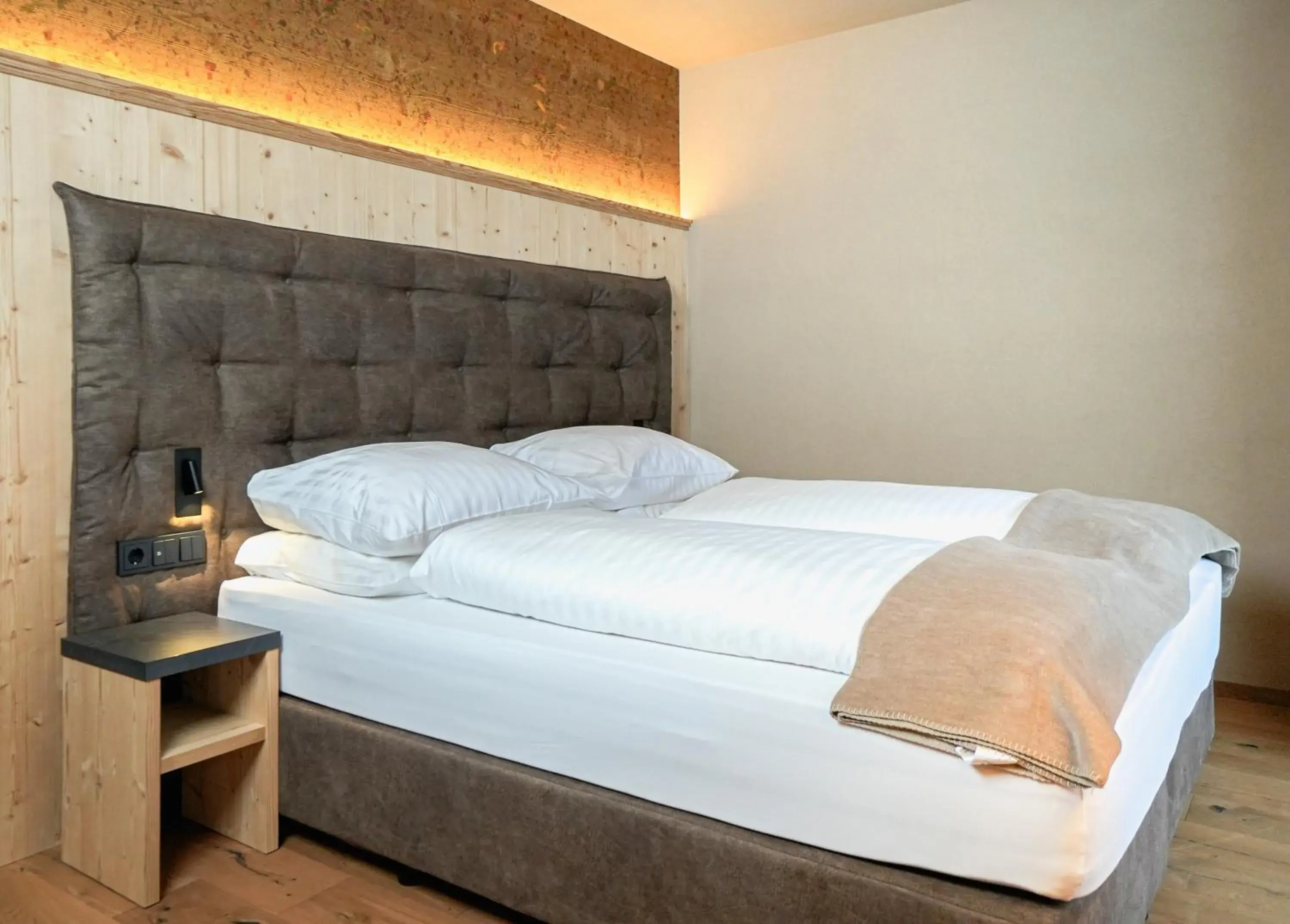 Bed in Hotel Pozzamanigoni