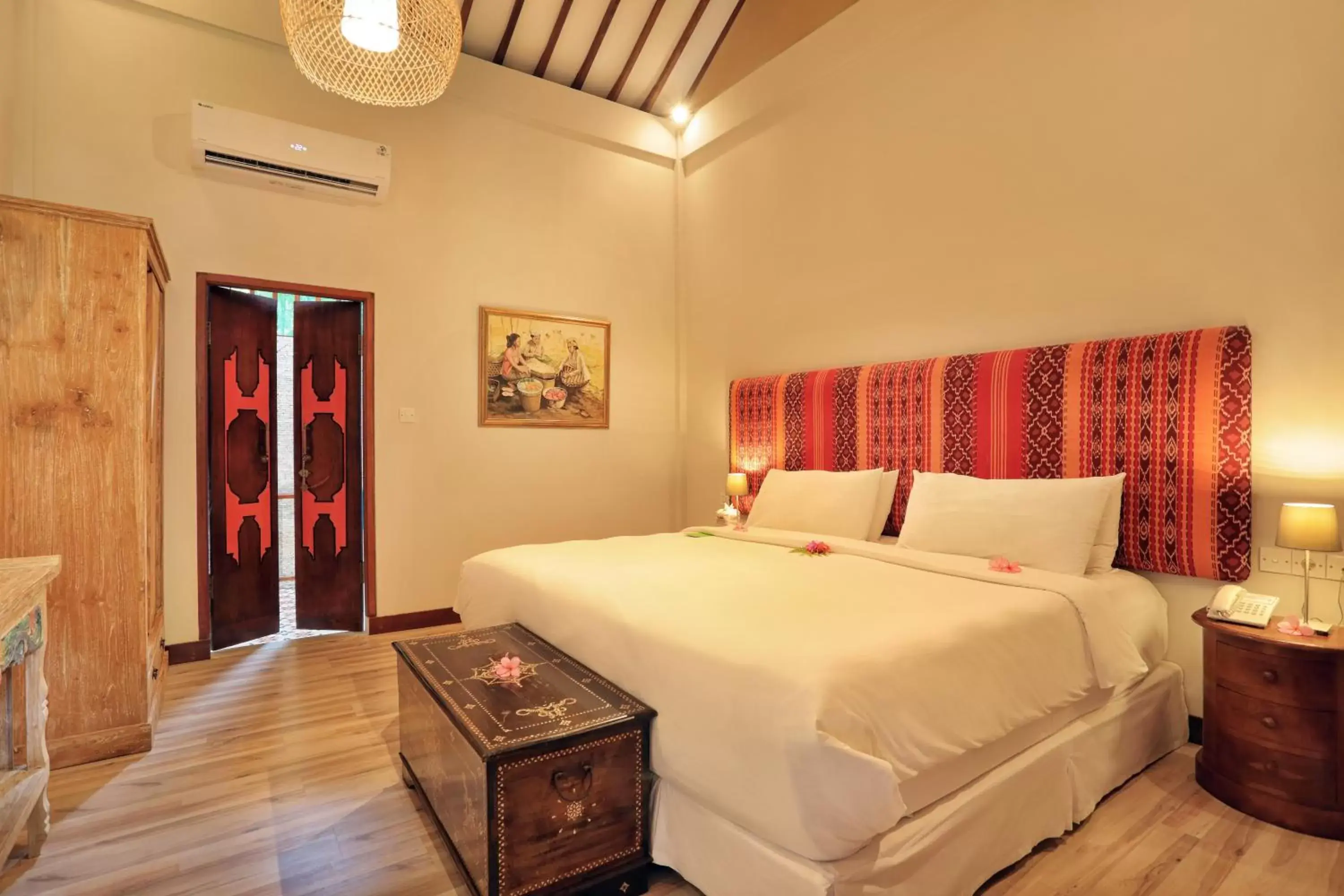 Bedroom, Bed in Puri Mas Boutique Resort & Spa