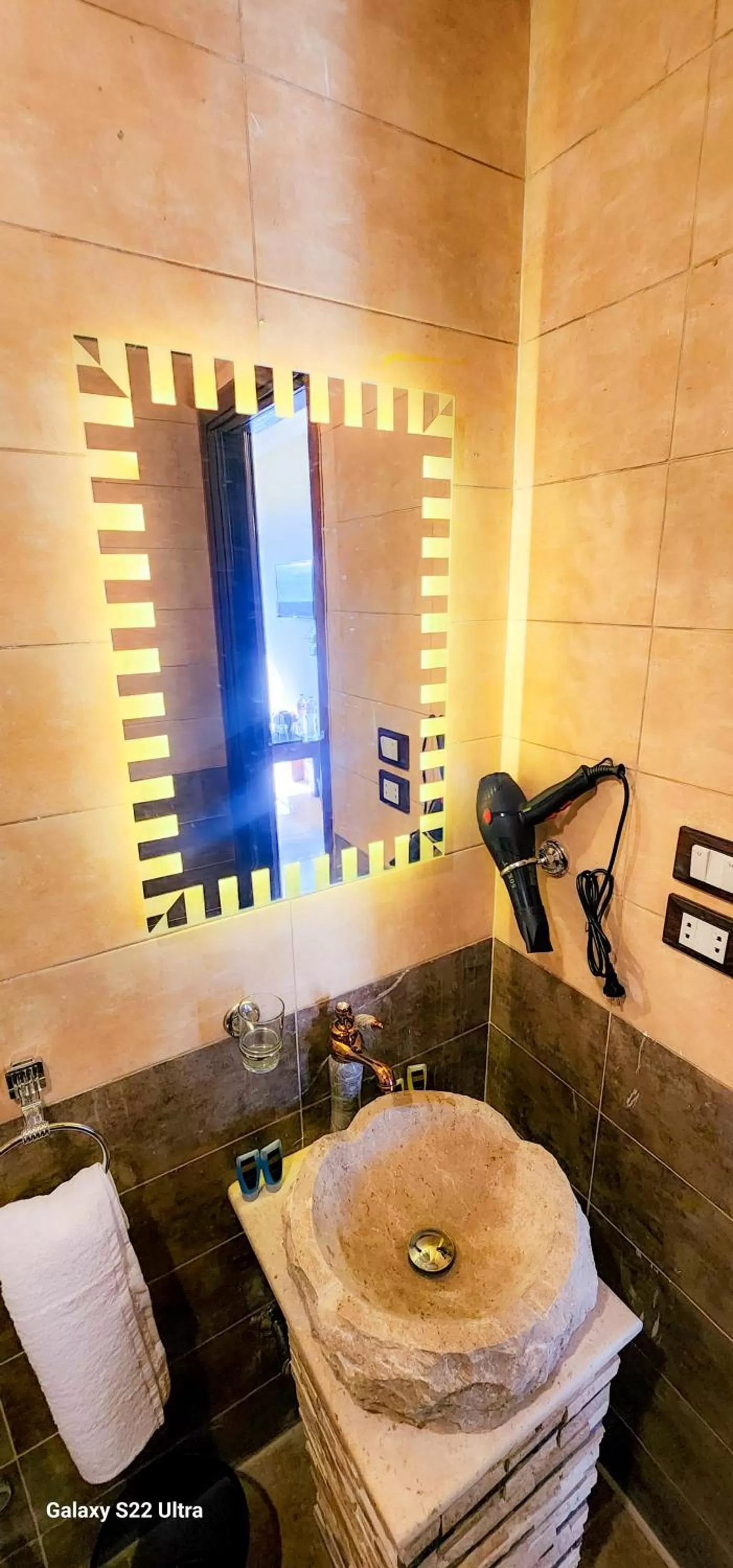 Bathroom in King Cheops Inn - Pyramid View