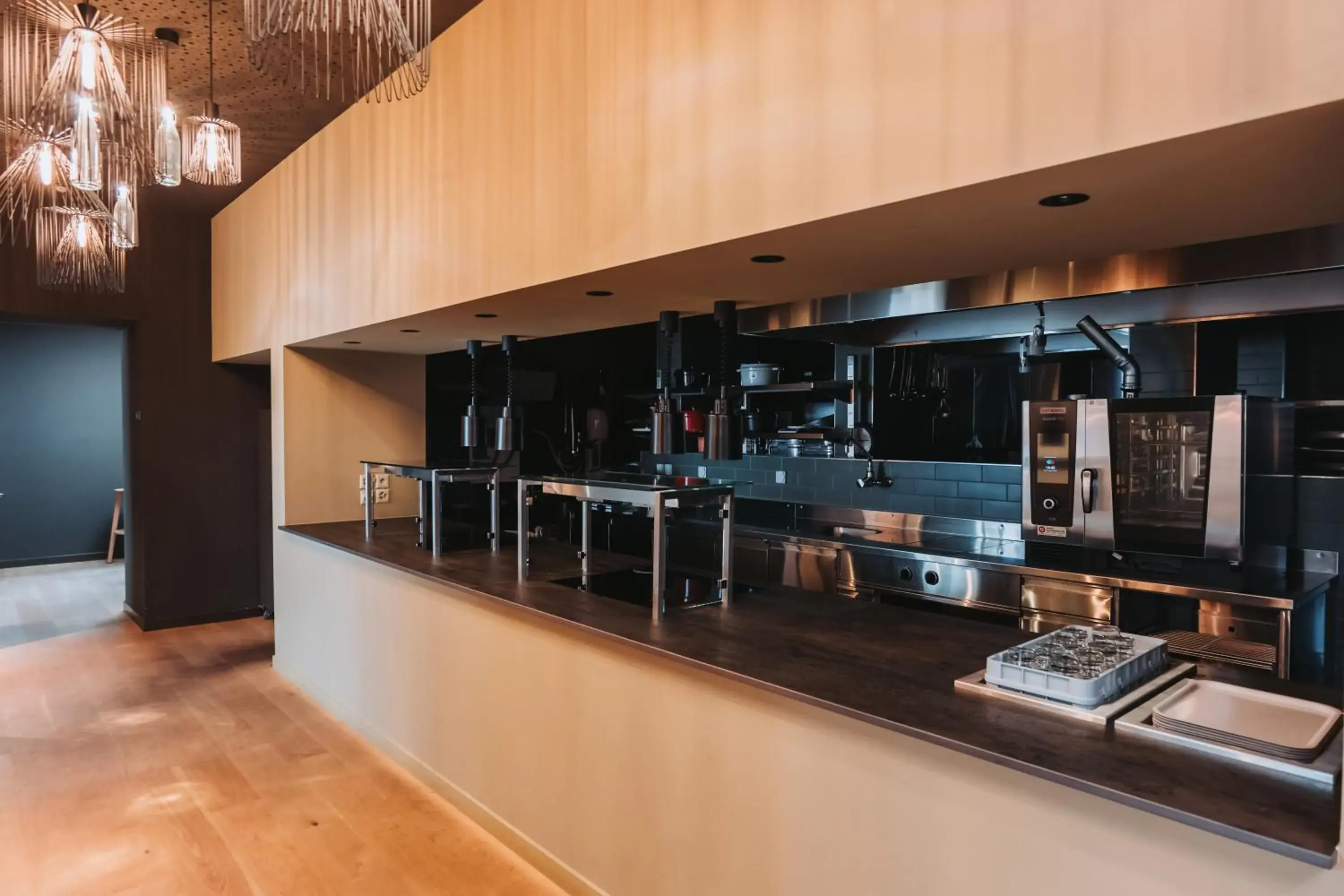 Restaurant/places to eat in Montreux Youth Hostel Restaurant/places to eat in Montreux Youth Hostel