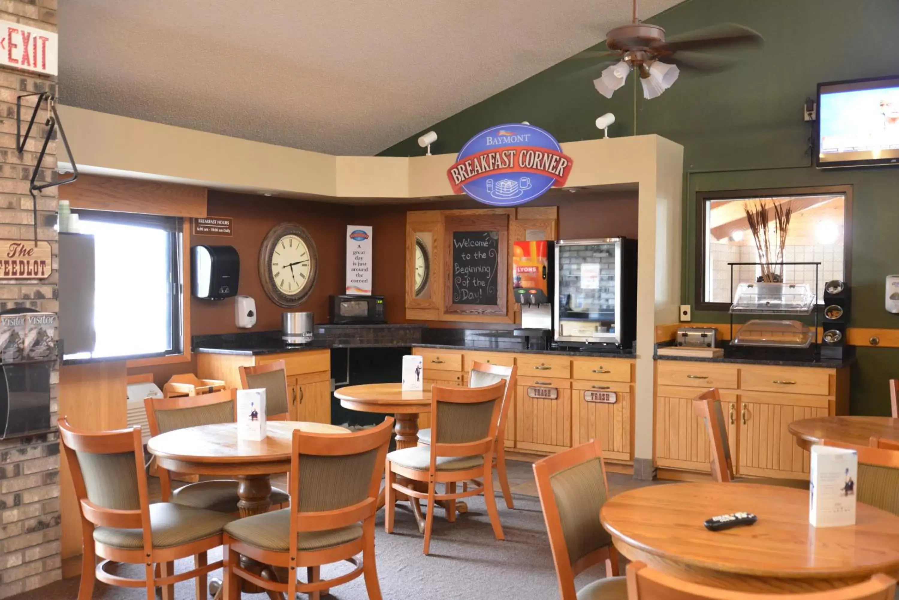 Food and drinks, Restaurant/Places to Eat in Baymont by Wyndham Kasson Rochester Area