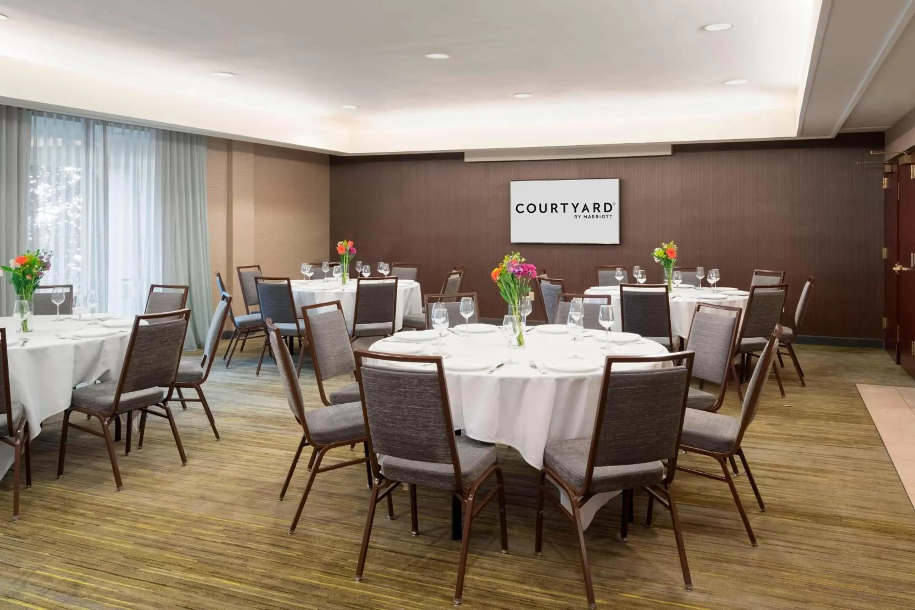 Lobby or reception, Restaurant/Places to Eat in Courtyard by Marriott Princeton