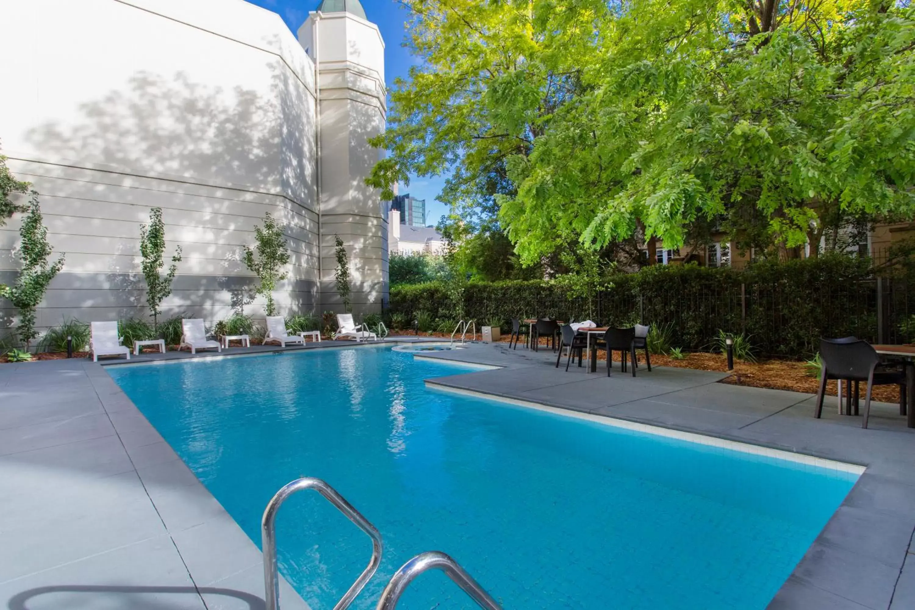 Other, Swimming Pool in Mantra on Jolimont