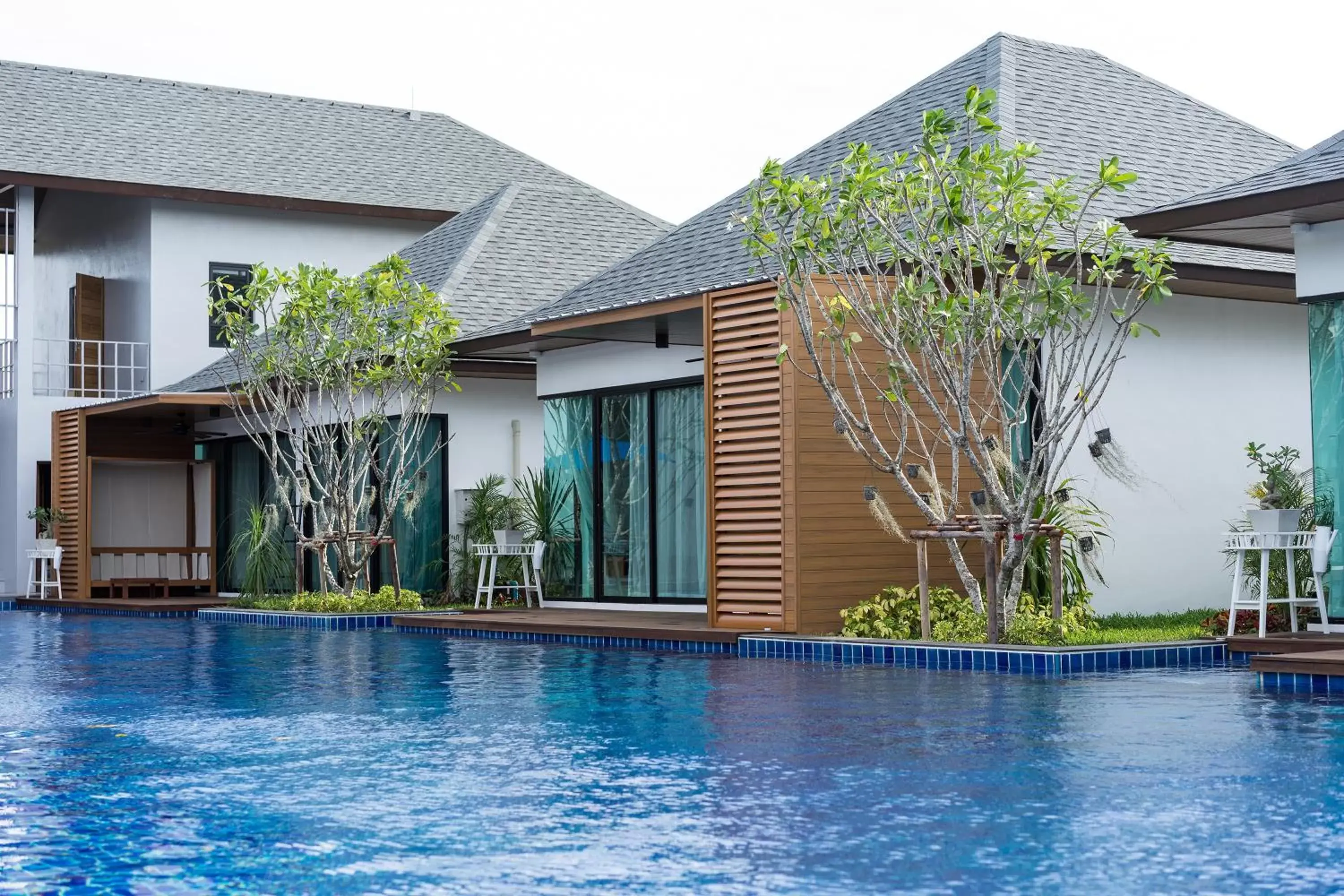 Patio, Swimming Pool in Vann Hua Hin Resort