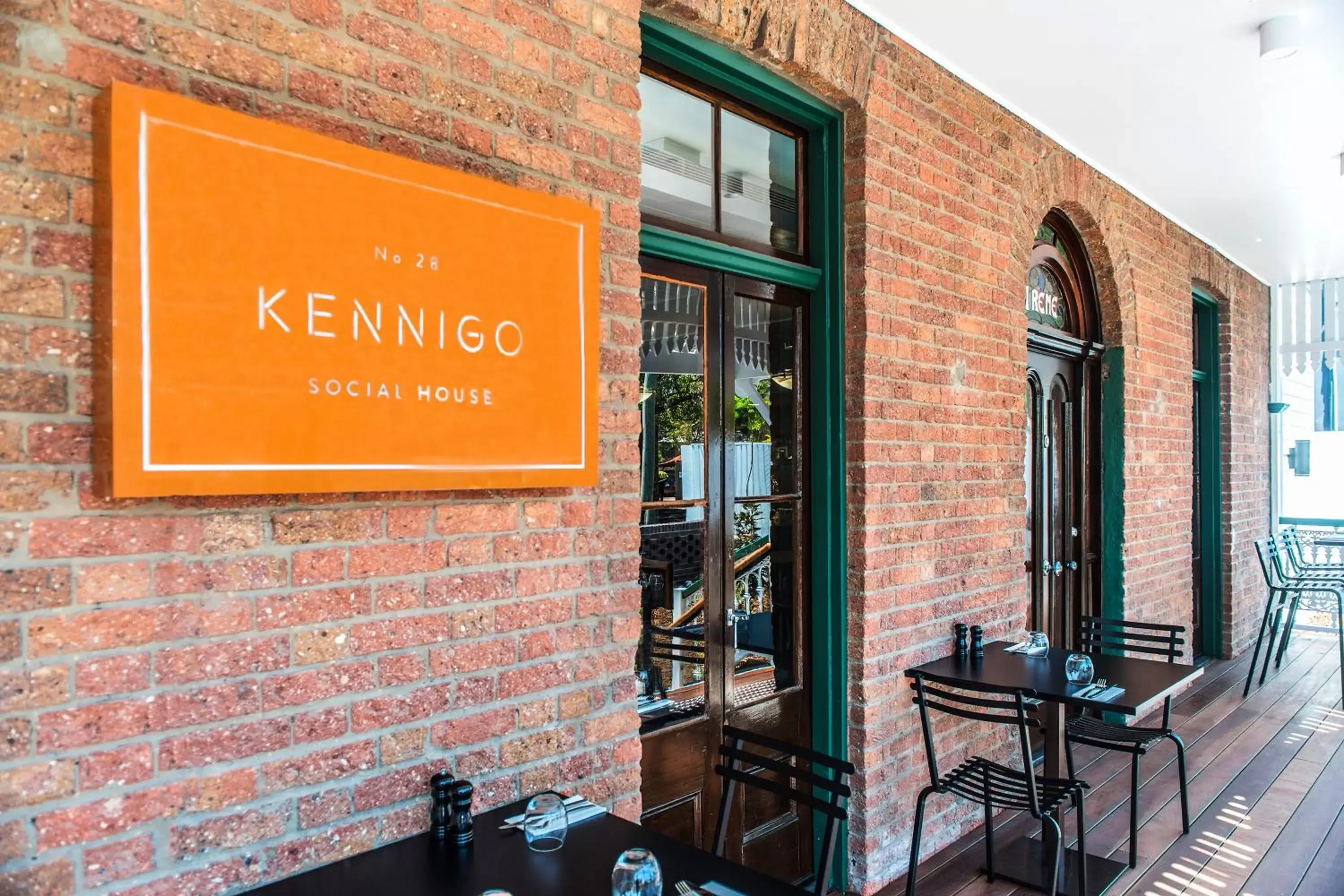 Restaurant/places to eat, Patio/Outdoor Area in Kennigo Hotel Brisbane