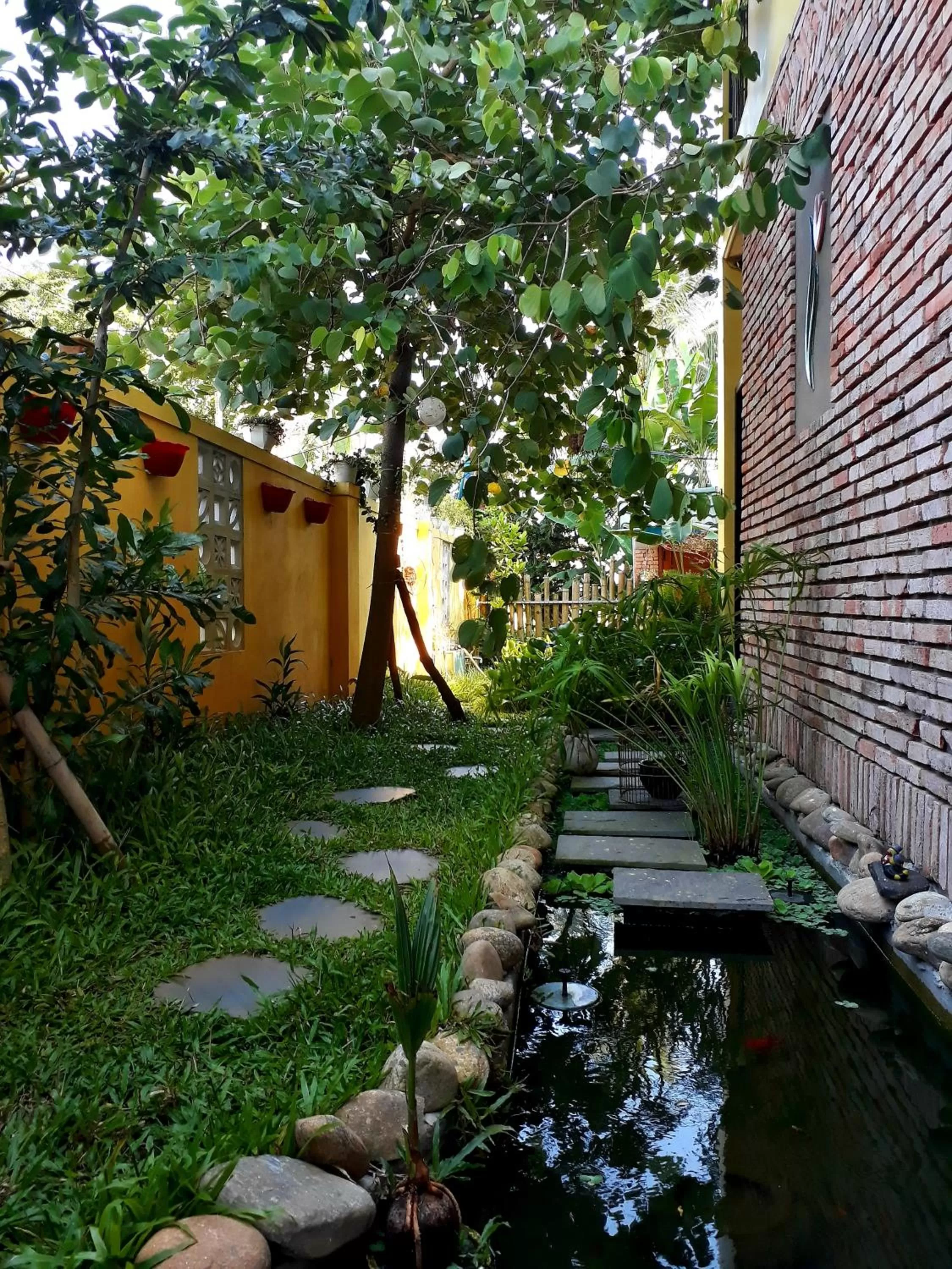 Garden in Pink Tulip Hoi An