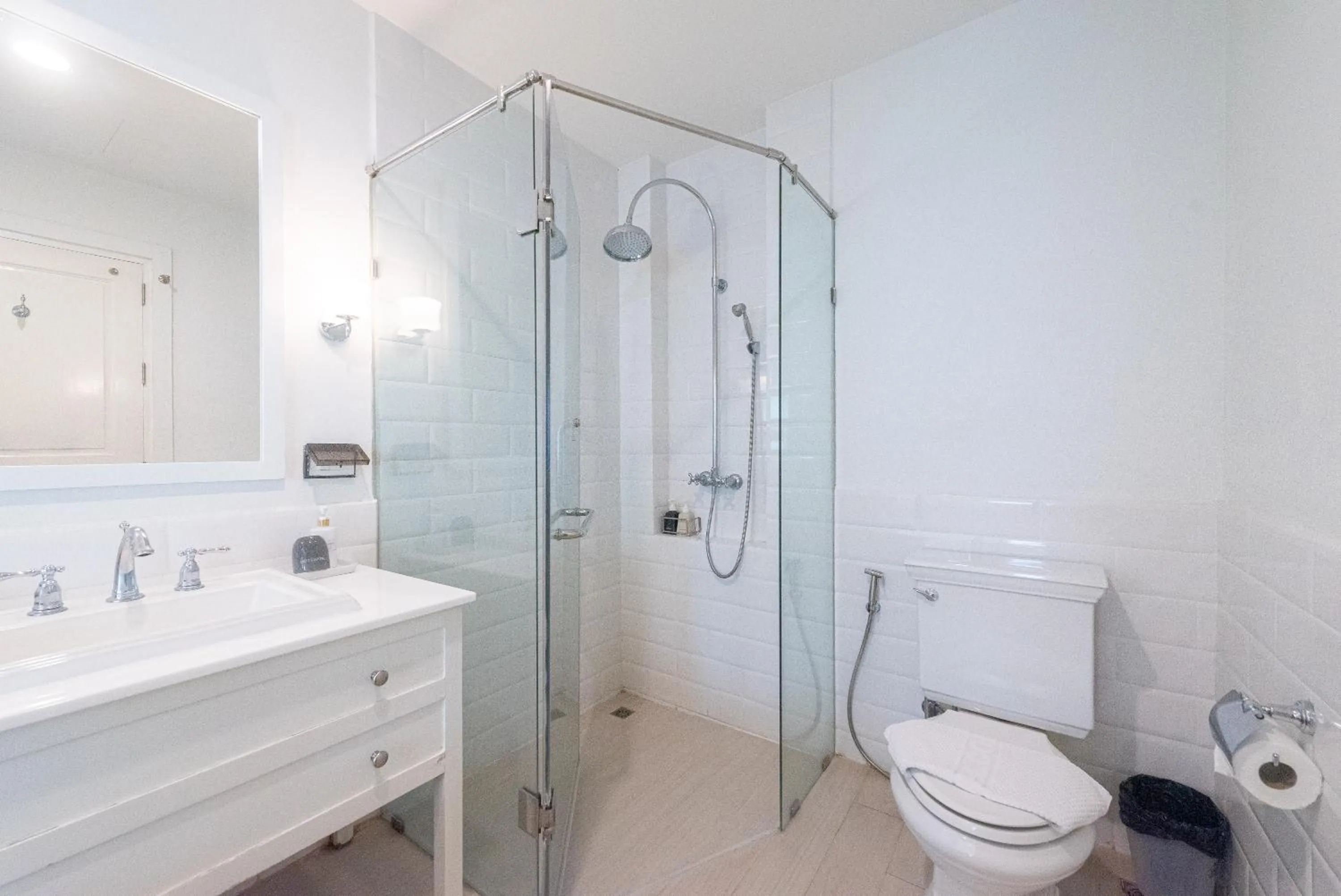 Bathroom in Peggy's Cove Resort