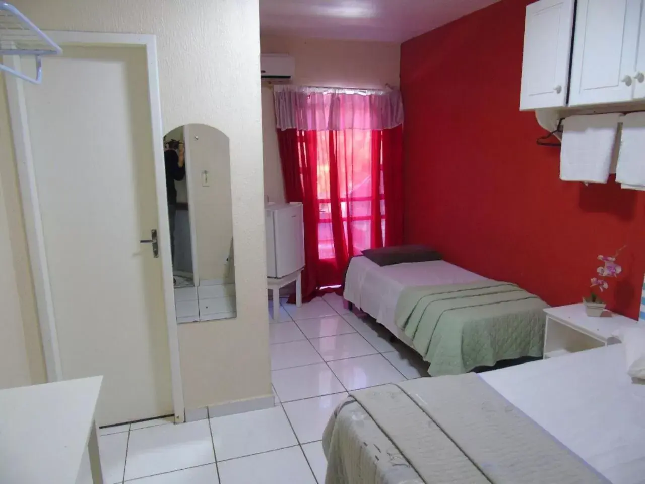 Triple Room with Balcony in Visk Palace Hotel e Restaurante Triple Room with Balcony in Visk Palace Hotel e Restaurante