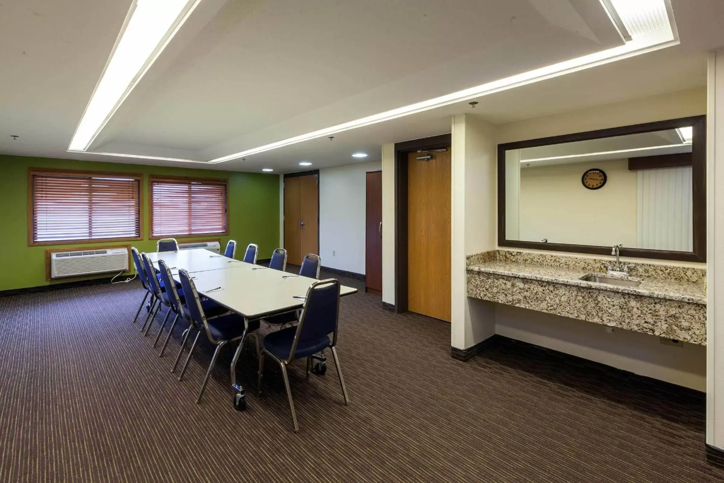 Meeting/conference room in AmericInn by Wyndham Wahpeton