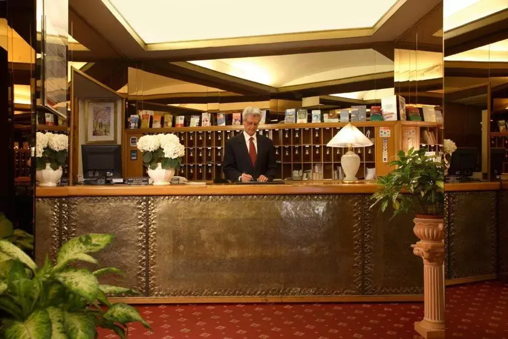 Lobby or reception in Hotel Eliseo