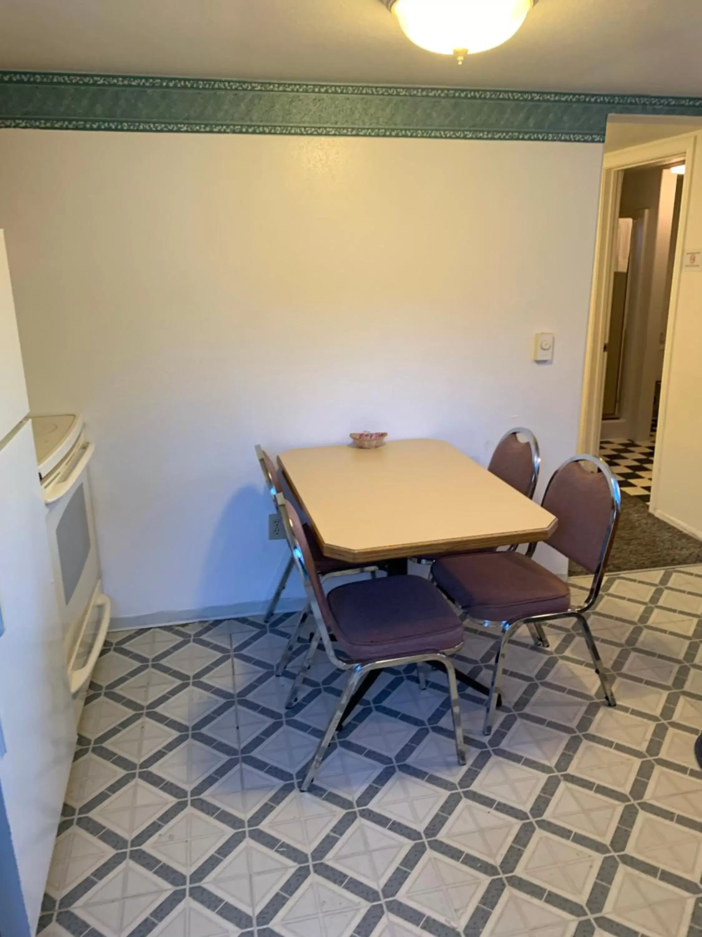 Curley's Resort & Dive Center Curley's Resort & Dive Center