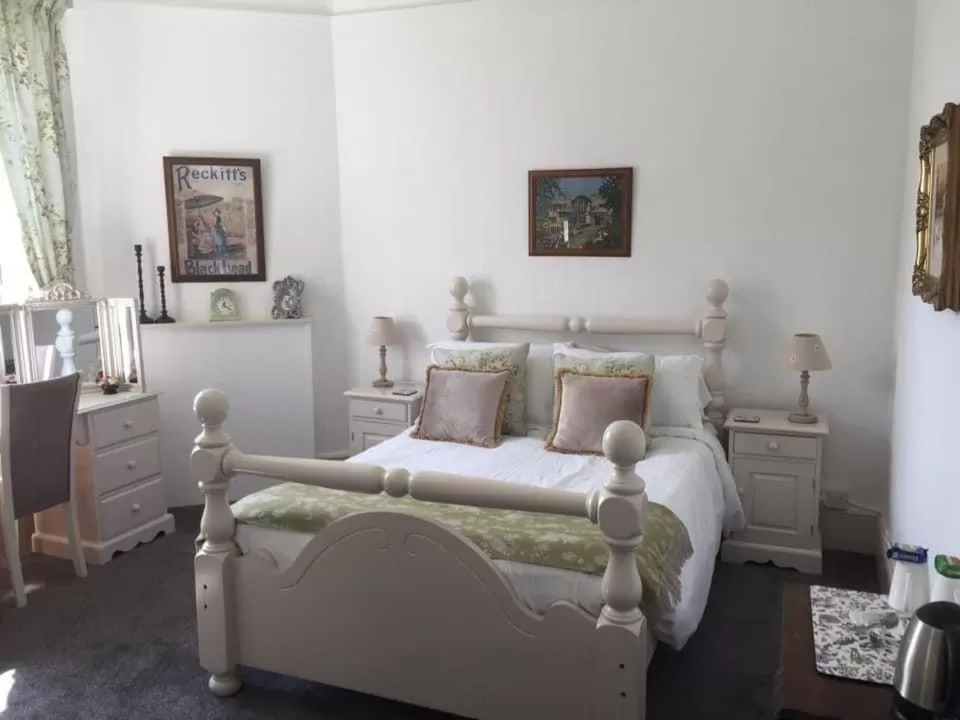 Bed in Hotel Rudyard