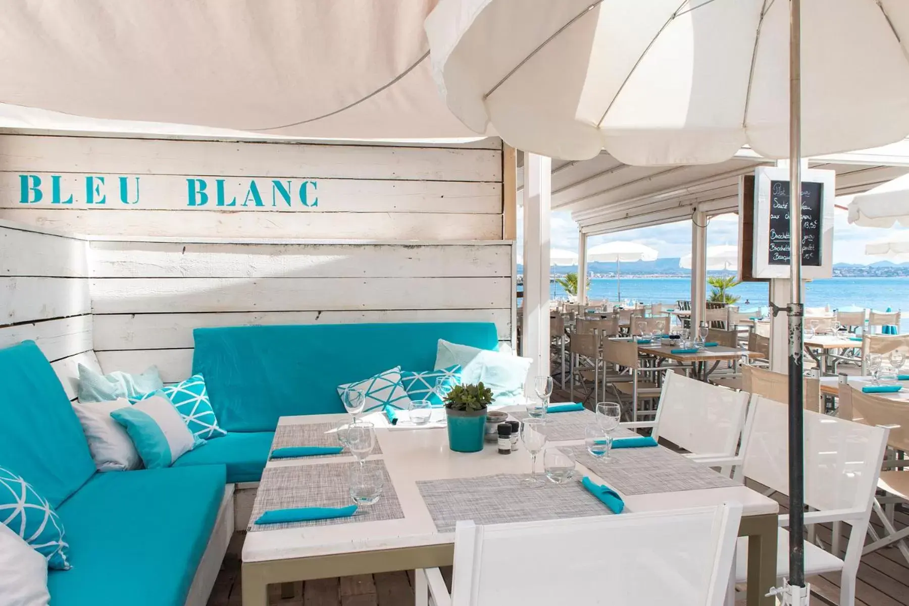 Beach, Restaurant/Places to Eat in Van der Valk Hotel Saint-Aygulf