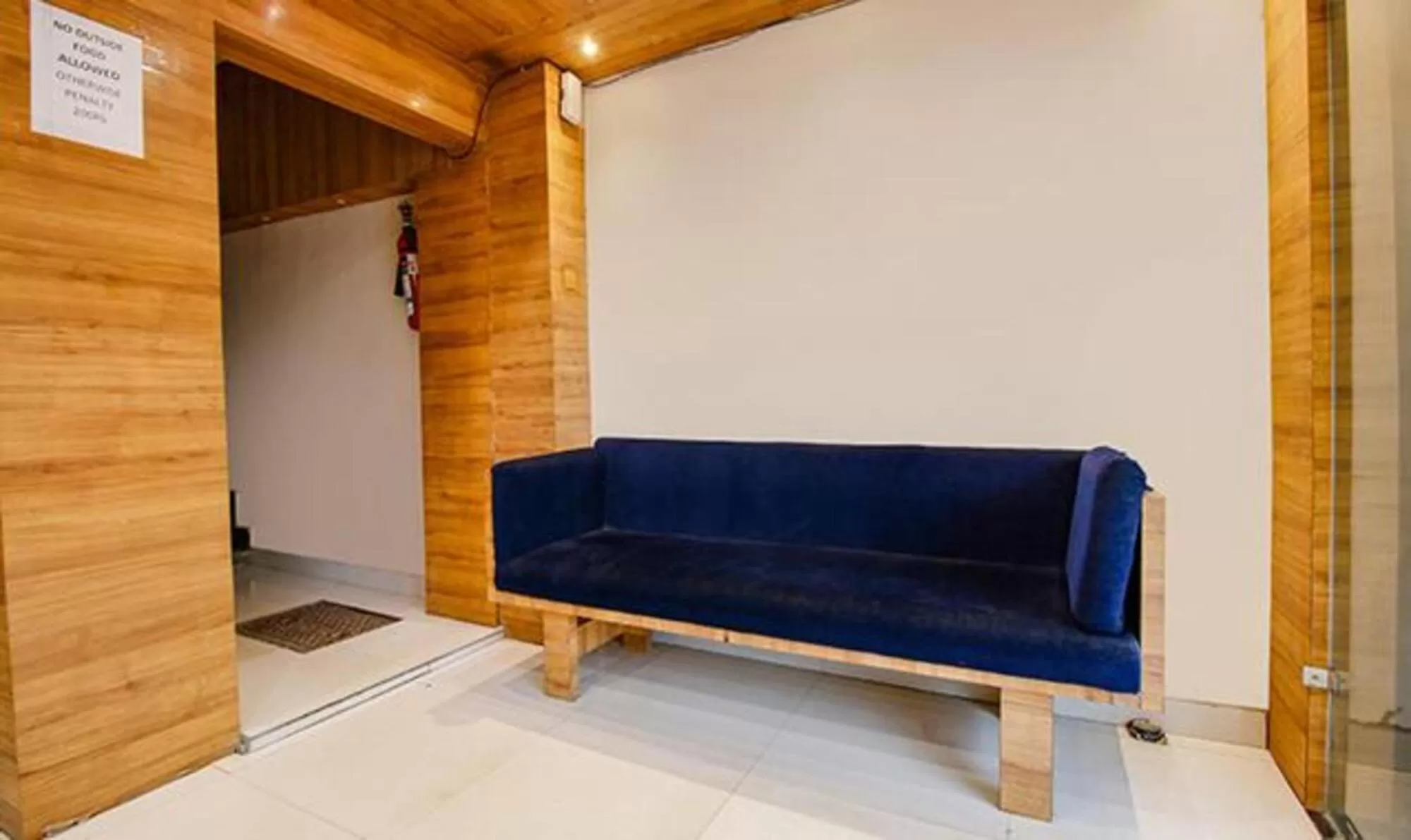 Lobby or reception in FabExpress Sunshine Regency