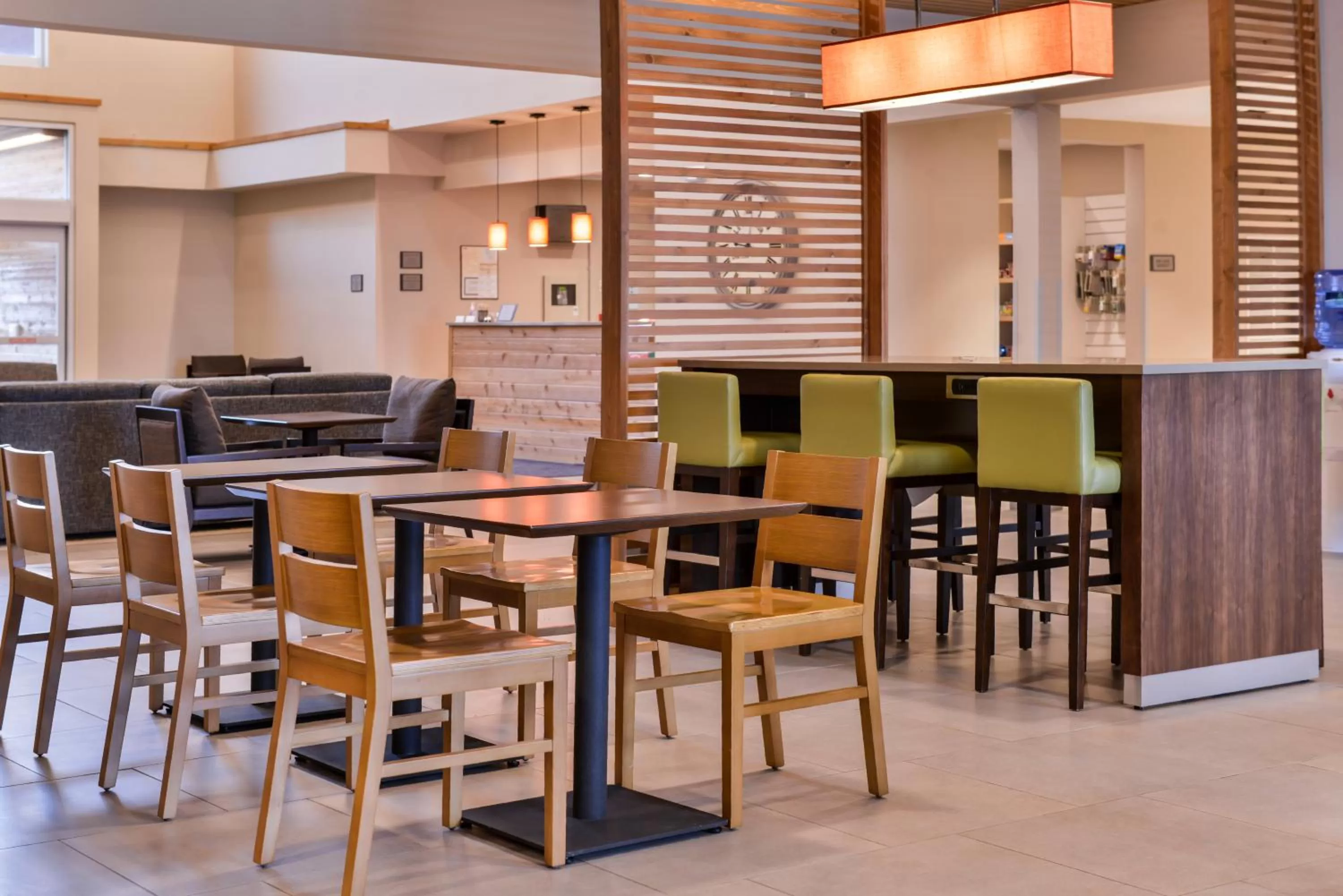 Restaurant/places to eat in Country Inn & Suites by Radisson, Ft Atkinson, WI