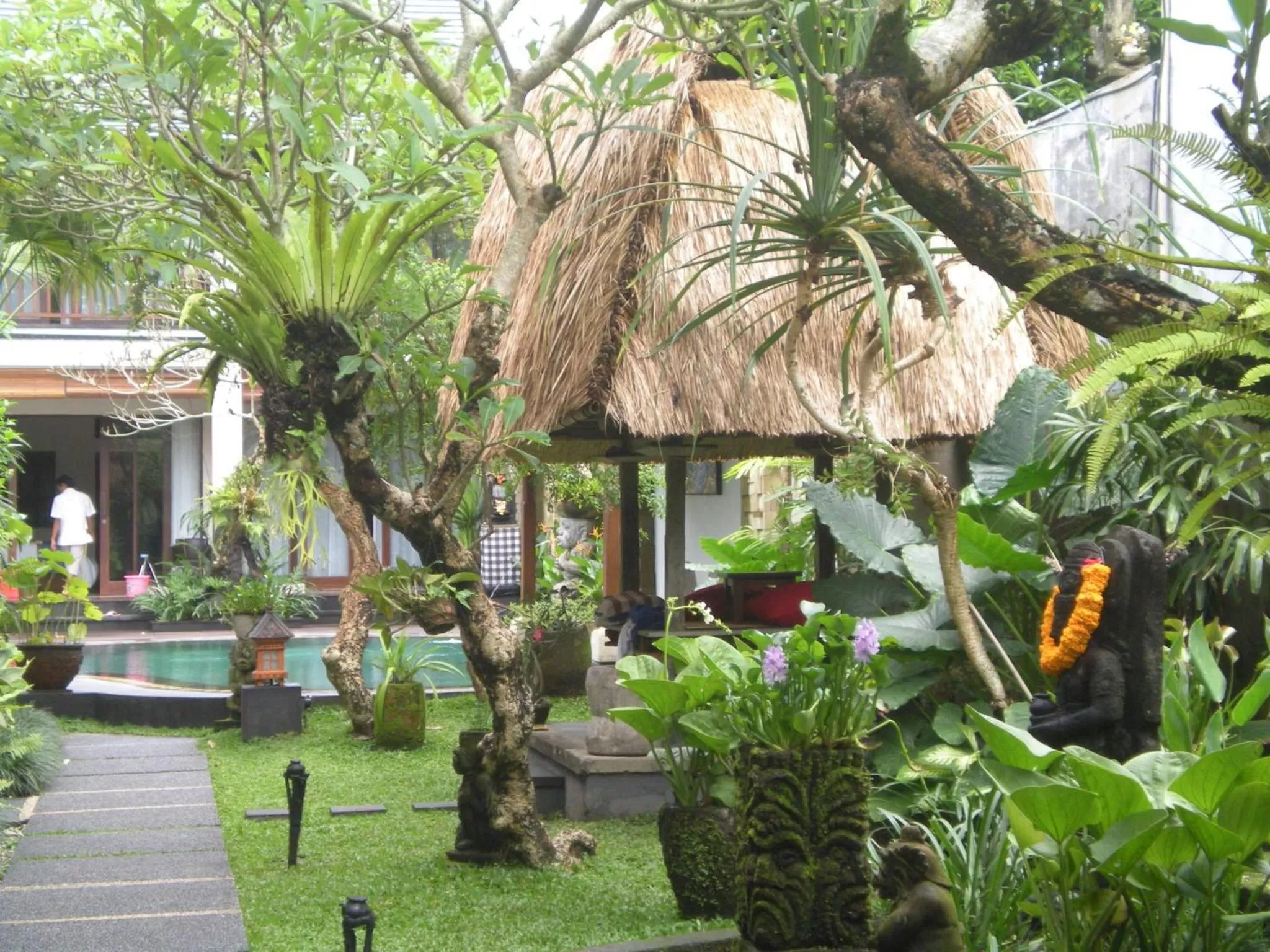 Decorative detail in Lumbung Sari Ubud Hotel - CHSE Certified