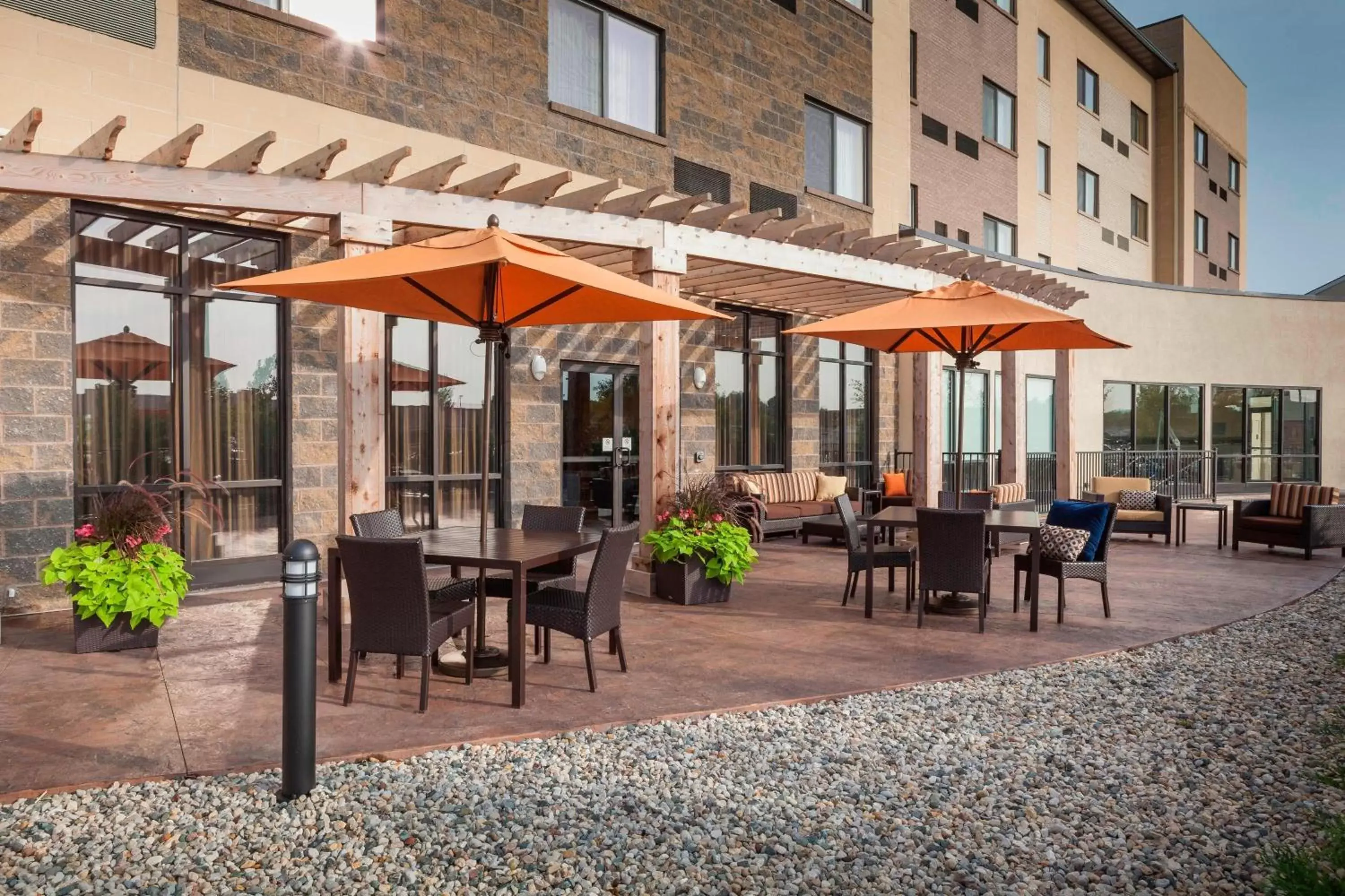 Property building, Restaurant/Places to Eat in Courtyard by Marriott Indianapolis Noblesville