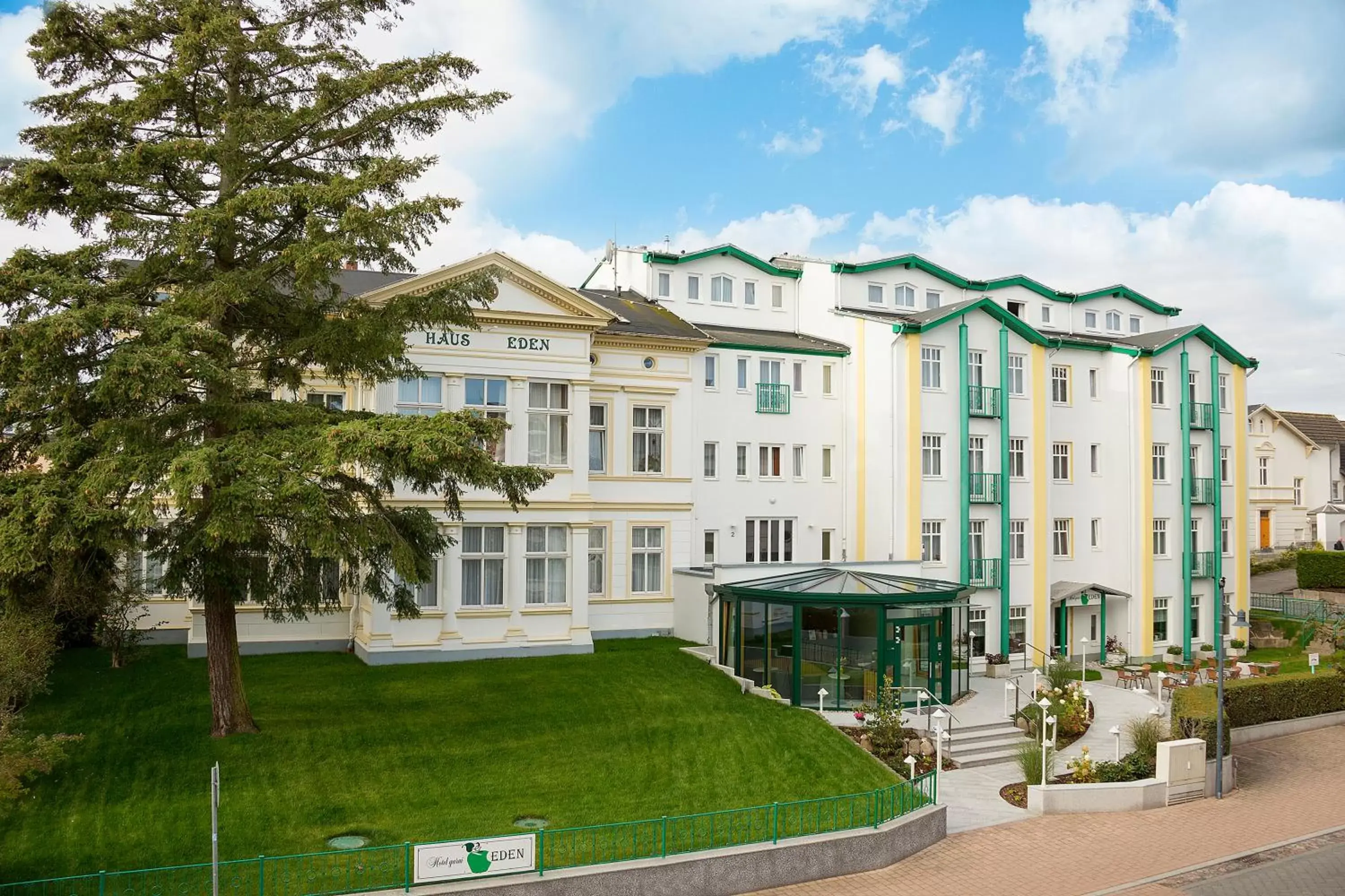 Property Building in Garni Eden Hotels