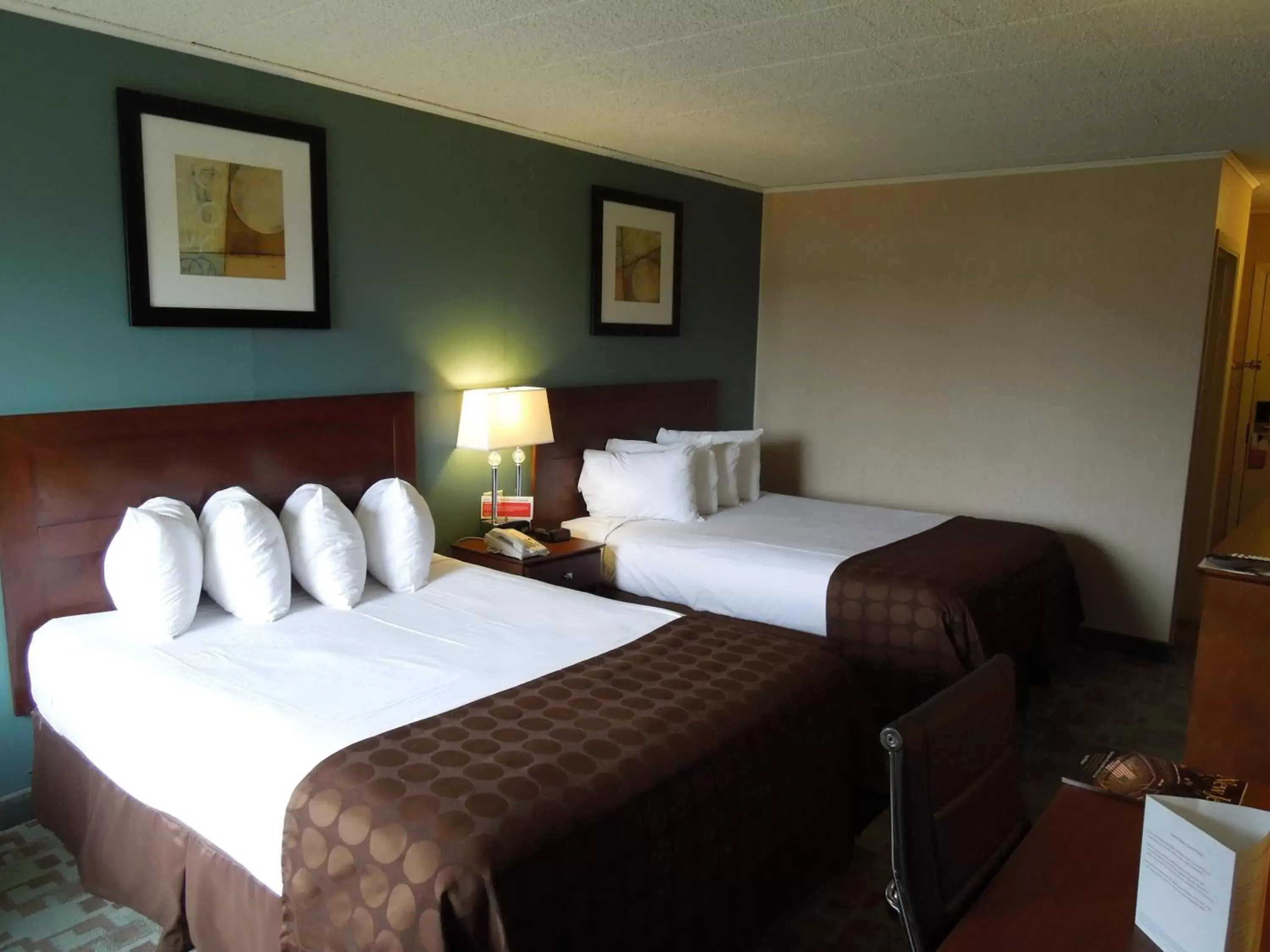 Queen Room with Two Queen Beds - Non-Smoking in Ramada by Wyndham Vineland Millville Area