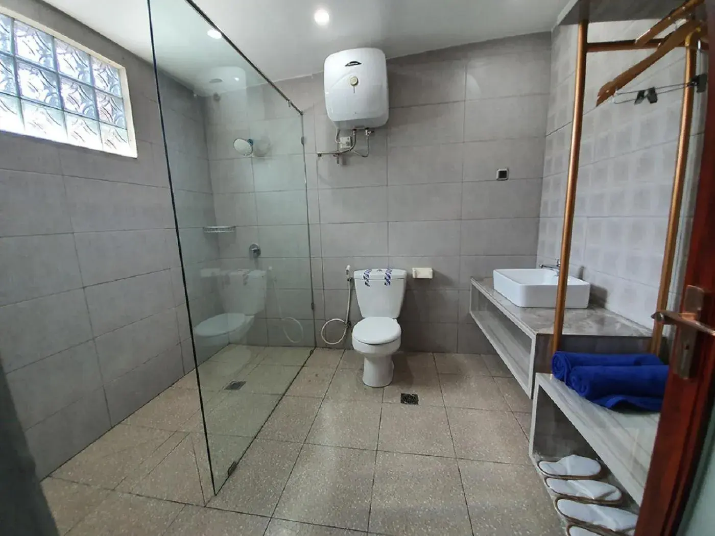 Bathroom in Sanur Agung Hotel