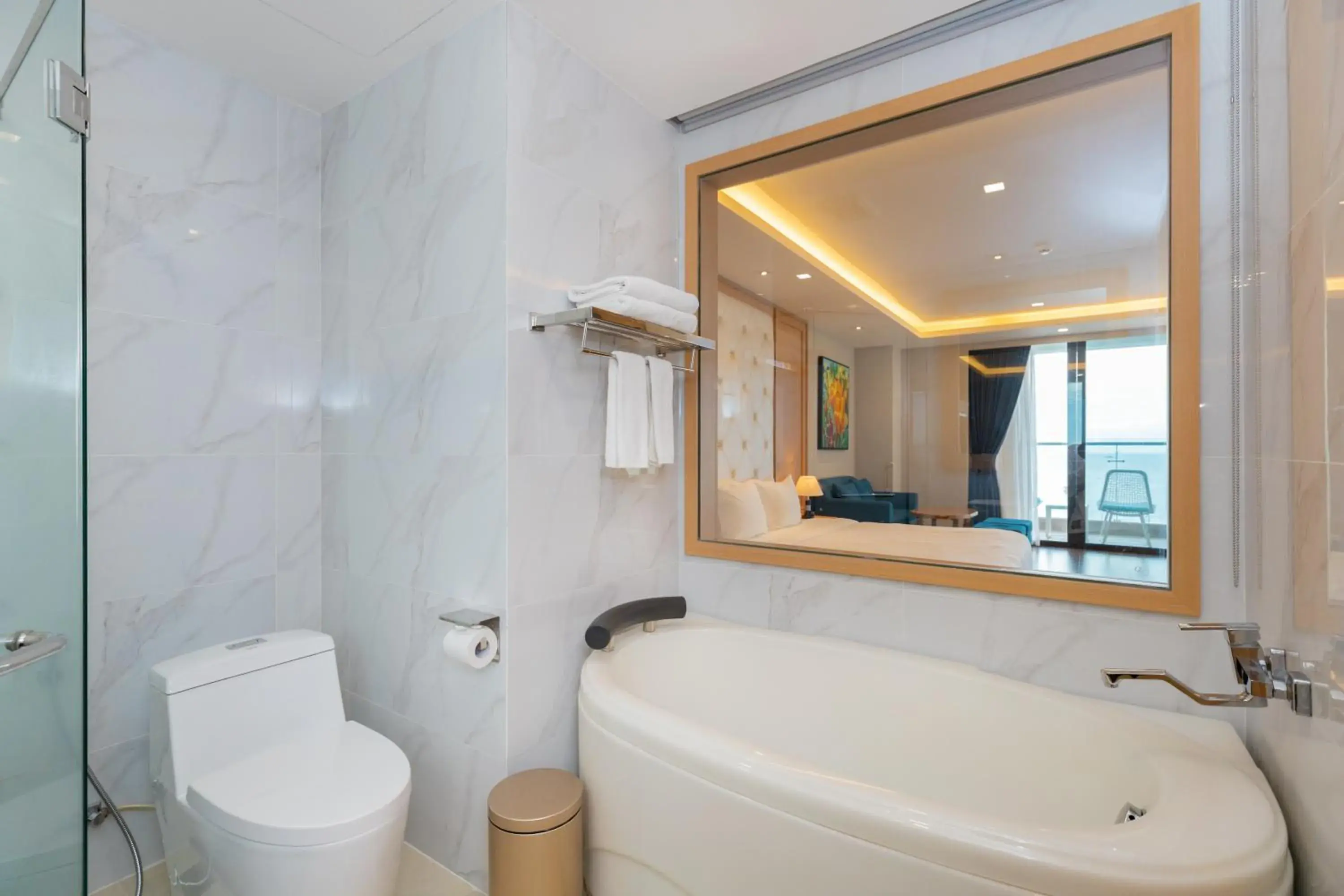 Bathroom in VUNG TAU RIVA HOTEL