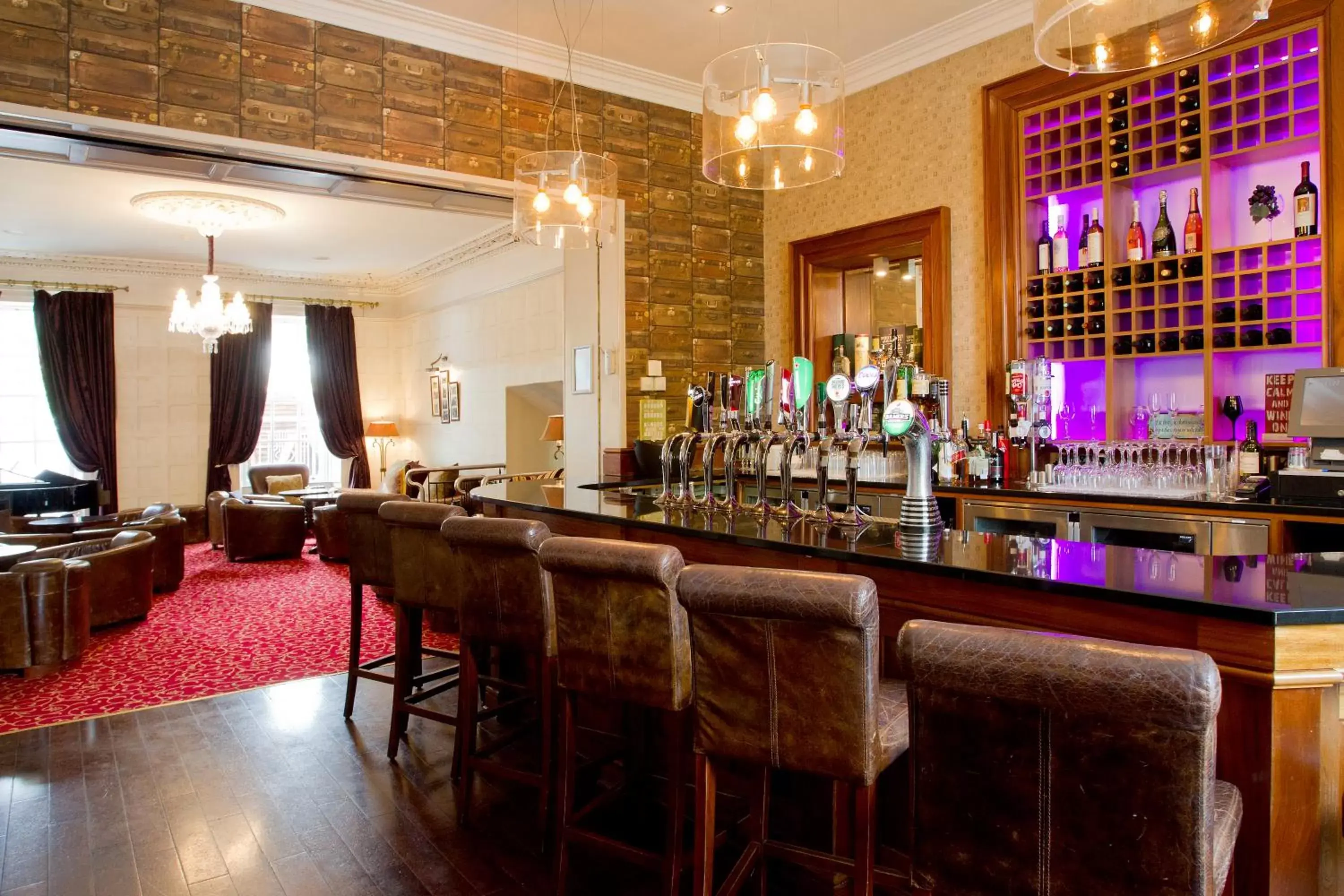 Lounge or bar, Restaurant/Places to Eat in Annebrook House Hotel