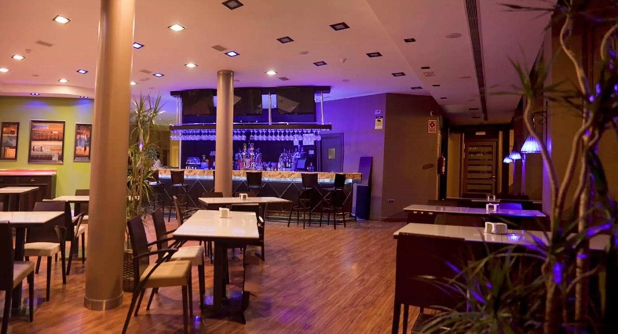 Lounge or bar in Hotel Campos de Baeza