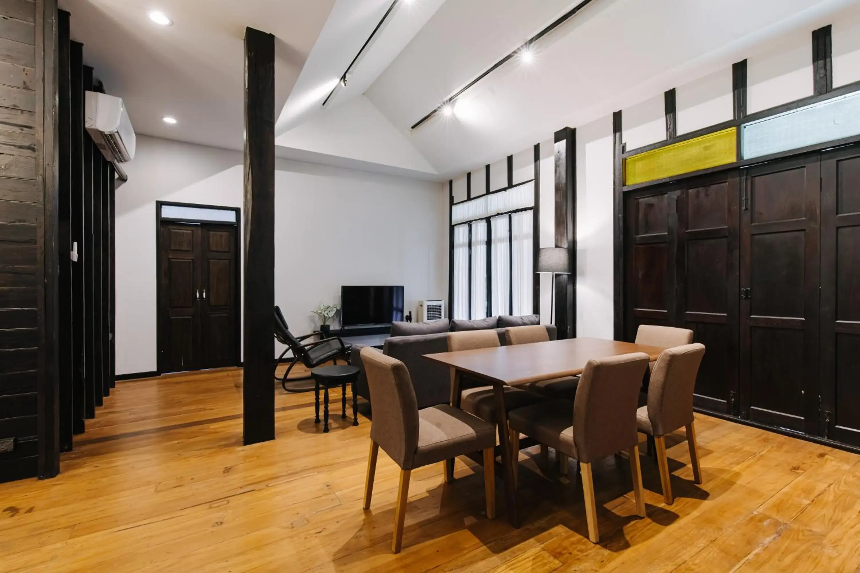 Dining Area in Chotana Villa