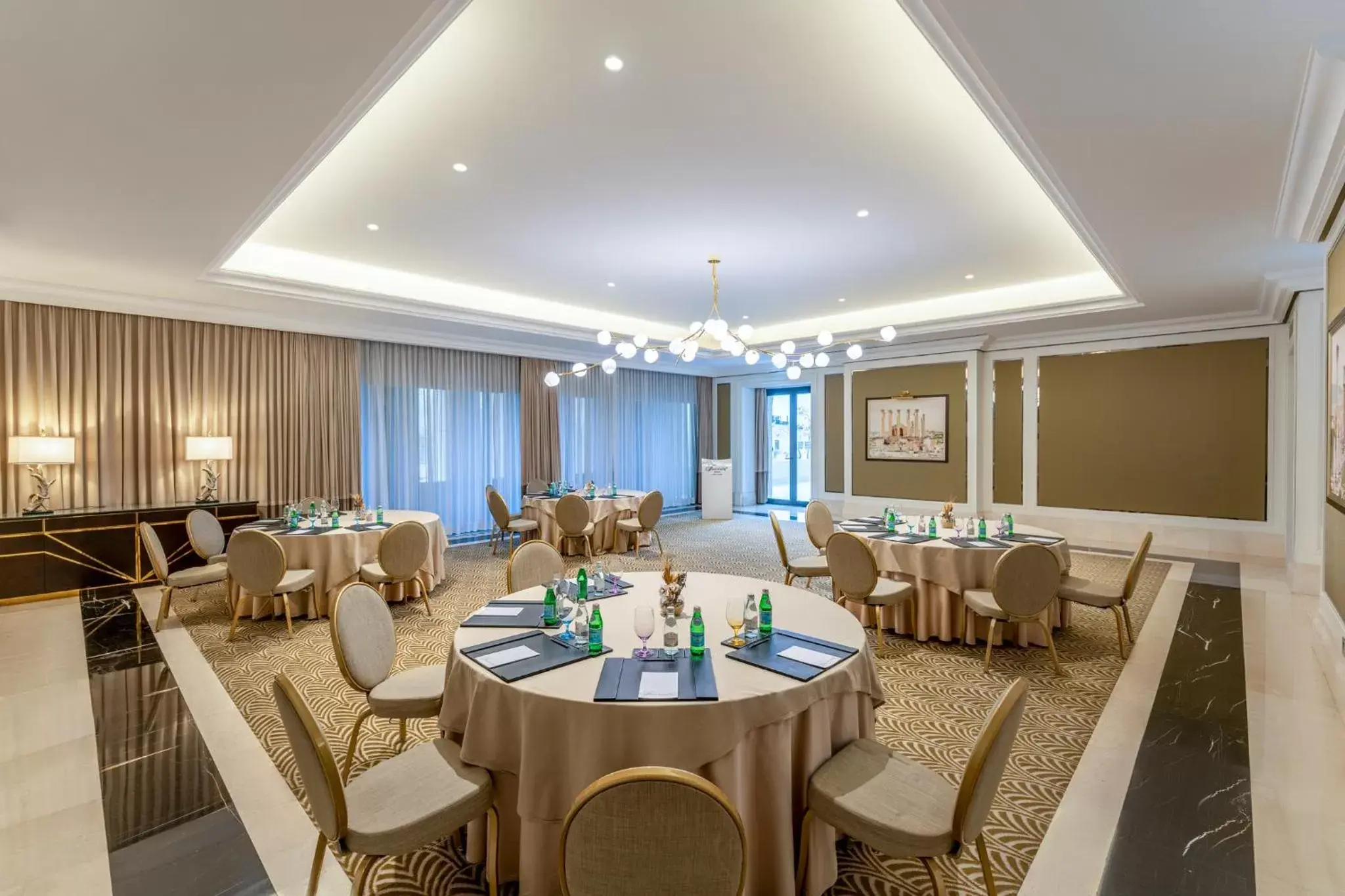Meeting/conference room, Restaurant/Places to Eat in Fairmont Amman