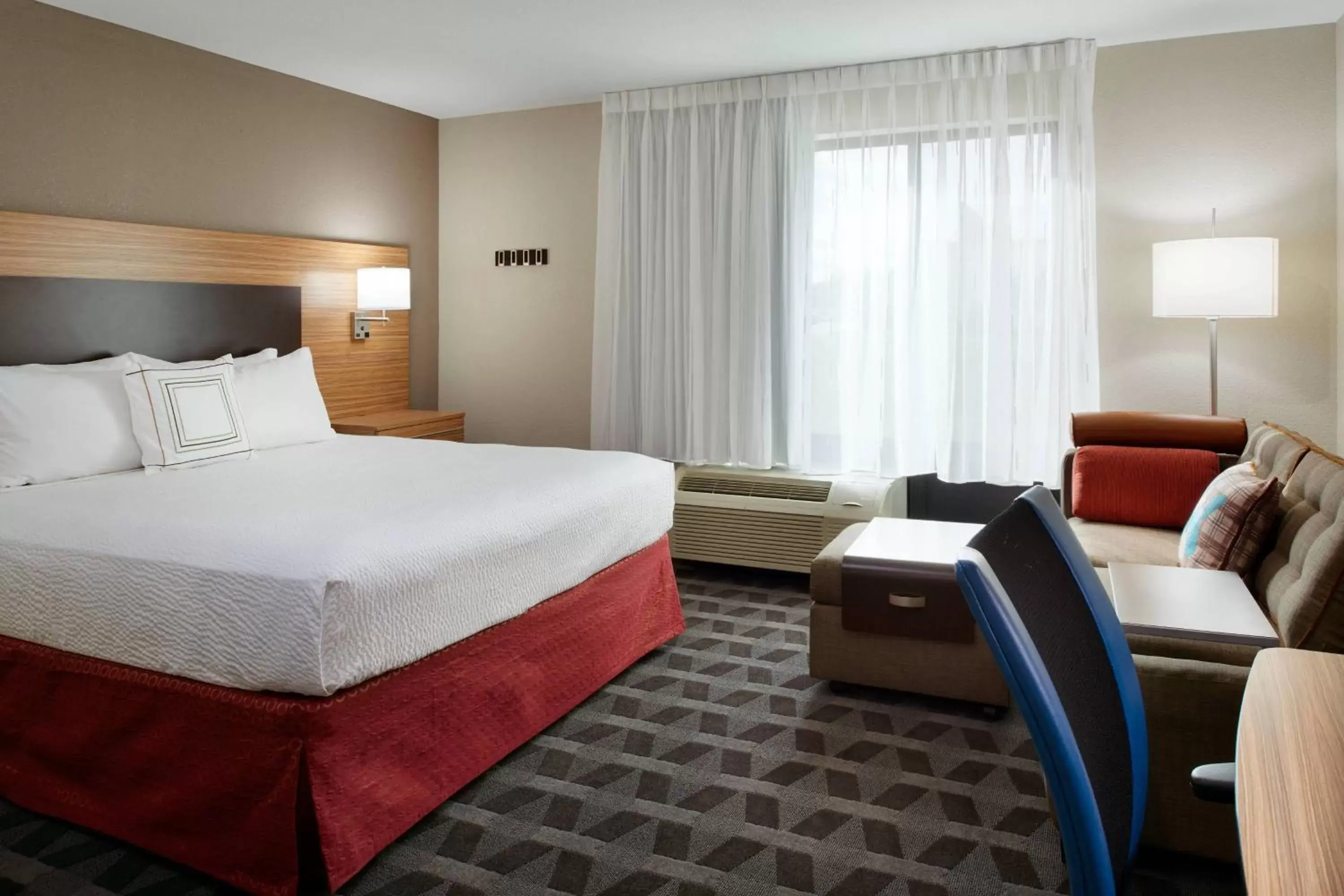 Photo of the whole room, Bed in TownePlace Suites by Marriott Richmond