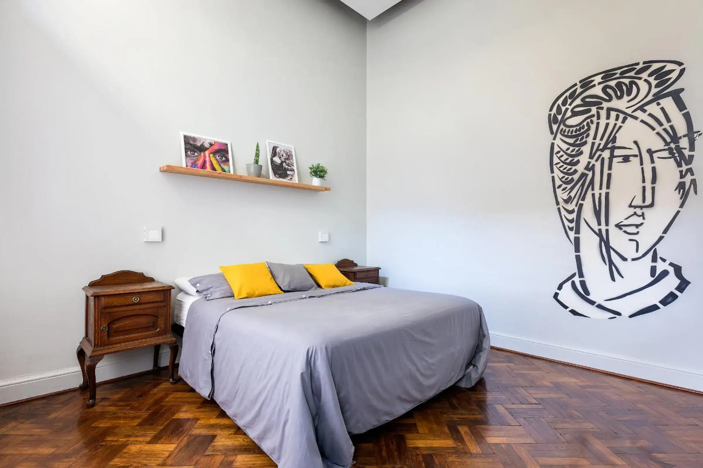 Double Room with Private Bathroom in Milhouse Avenue Double Room with Private Bathroom in Milhouse Avenue