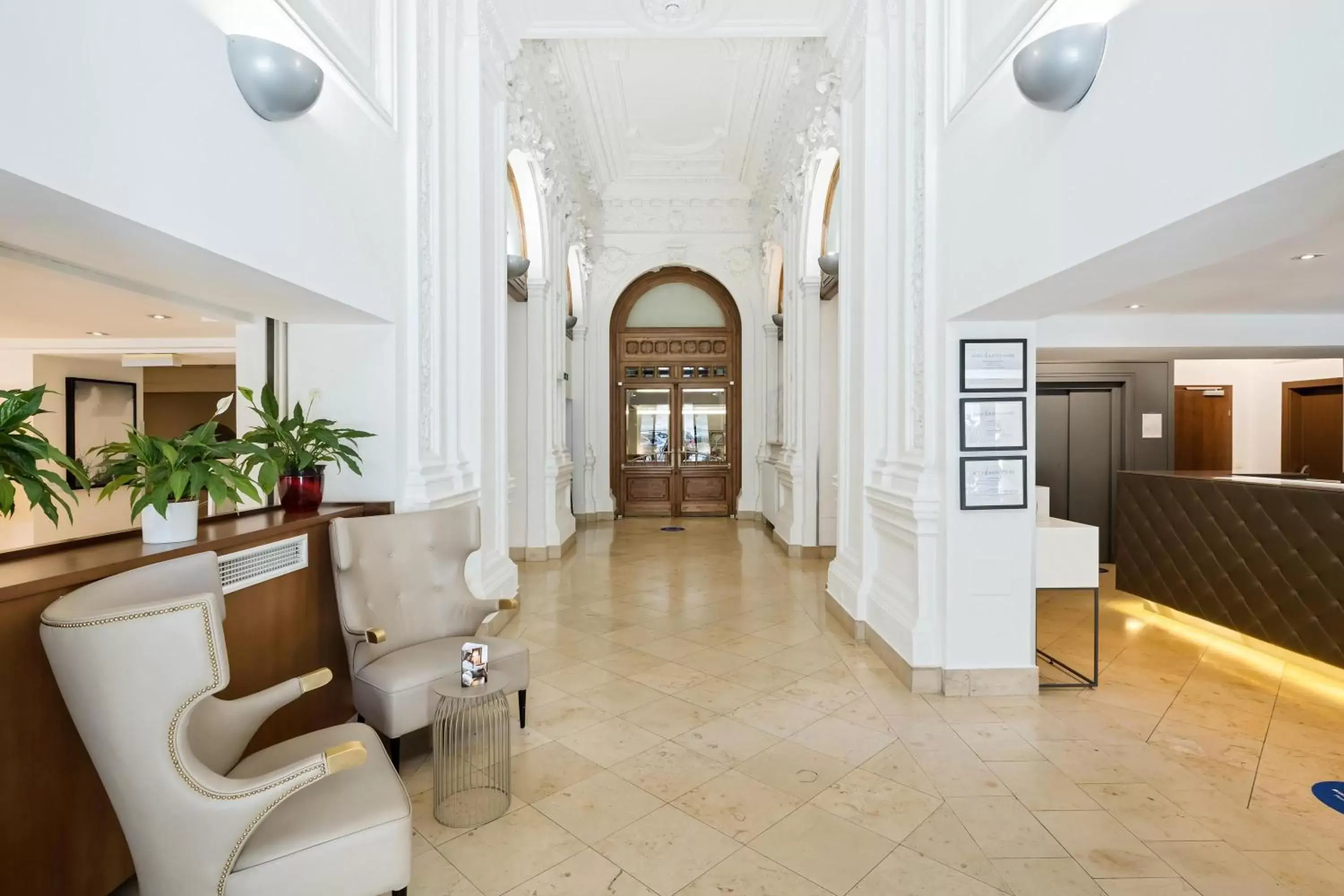 Lobby or reception in Hotel Rathauspark Wien, a member of Radisson Individuals Lobby or reception in Hotel Rathauspark Wien, a member of Radisson Individuals