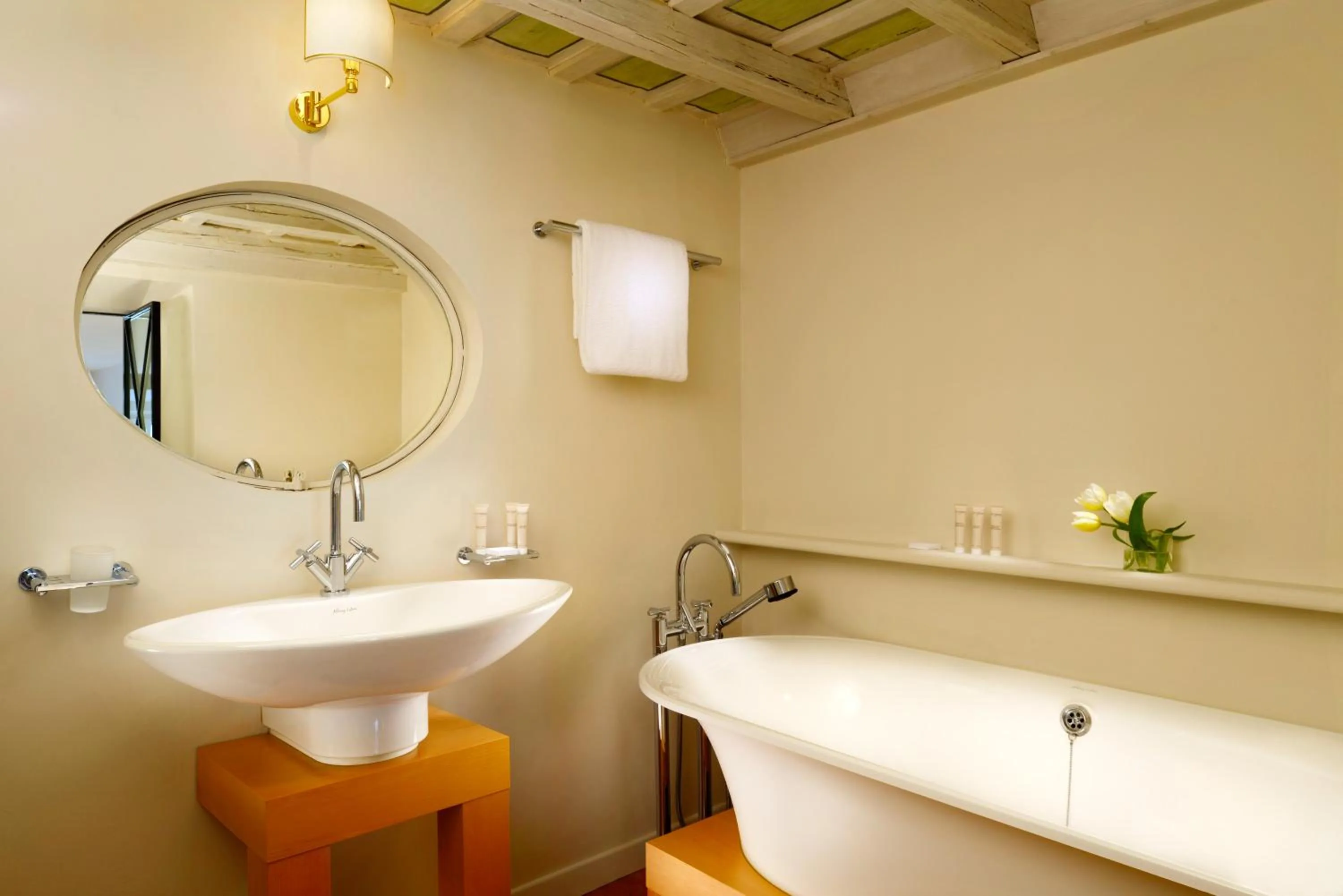 Toilet in Splendor Suite Rome - Suites & Apartments