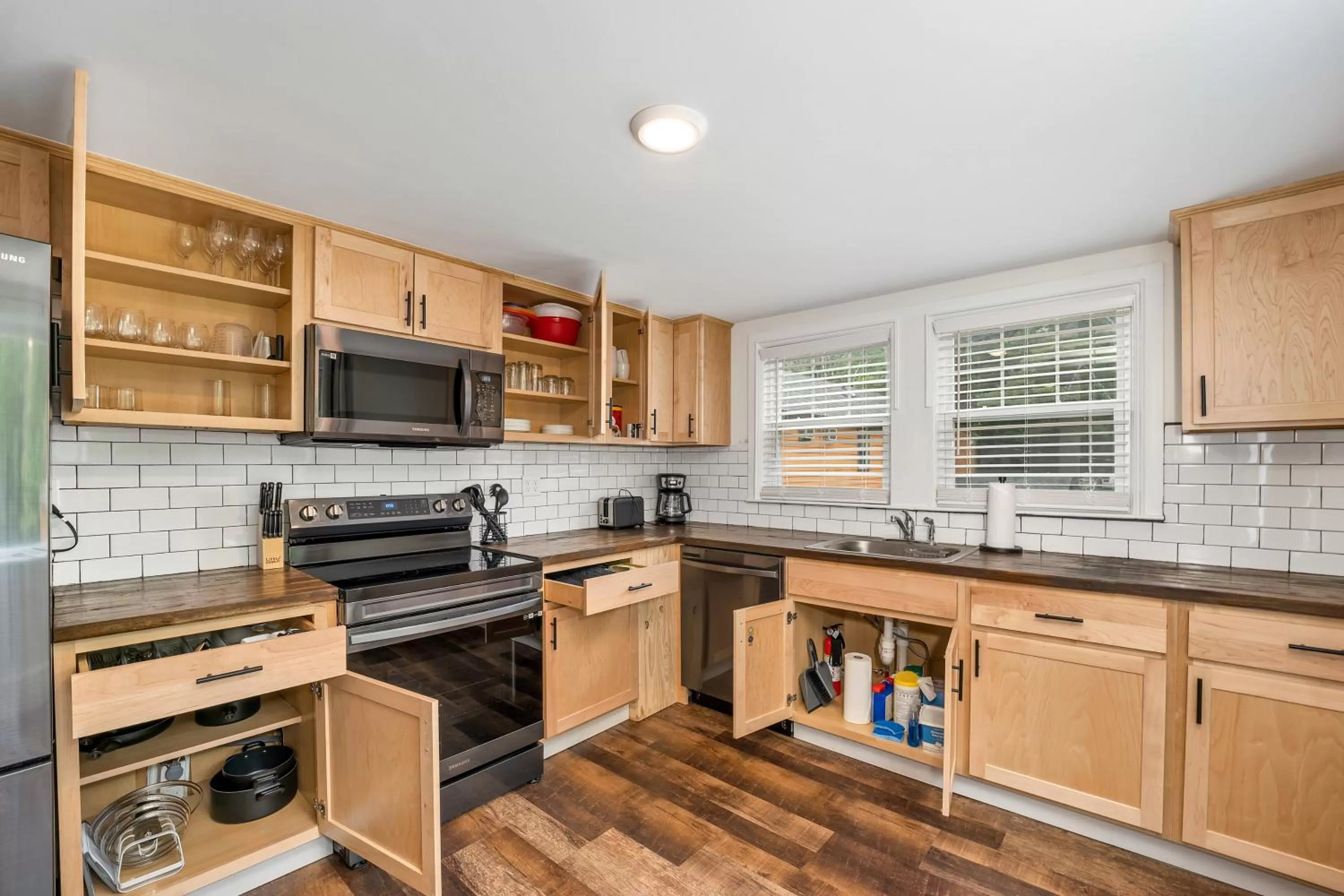 Coffee/tea facilities in The Inn & More