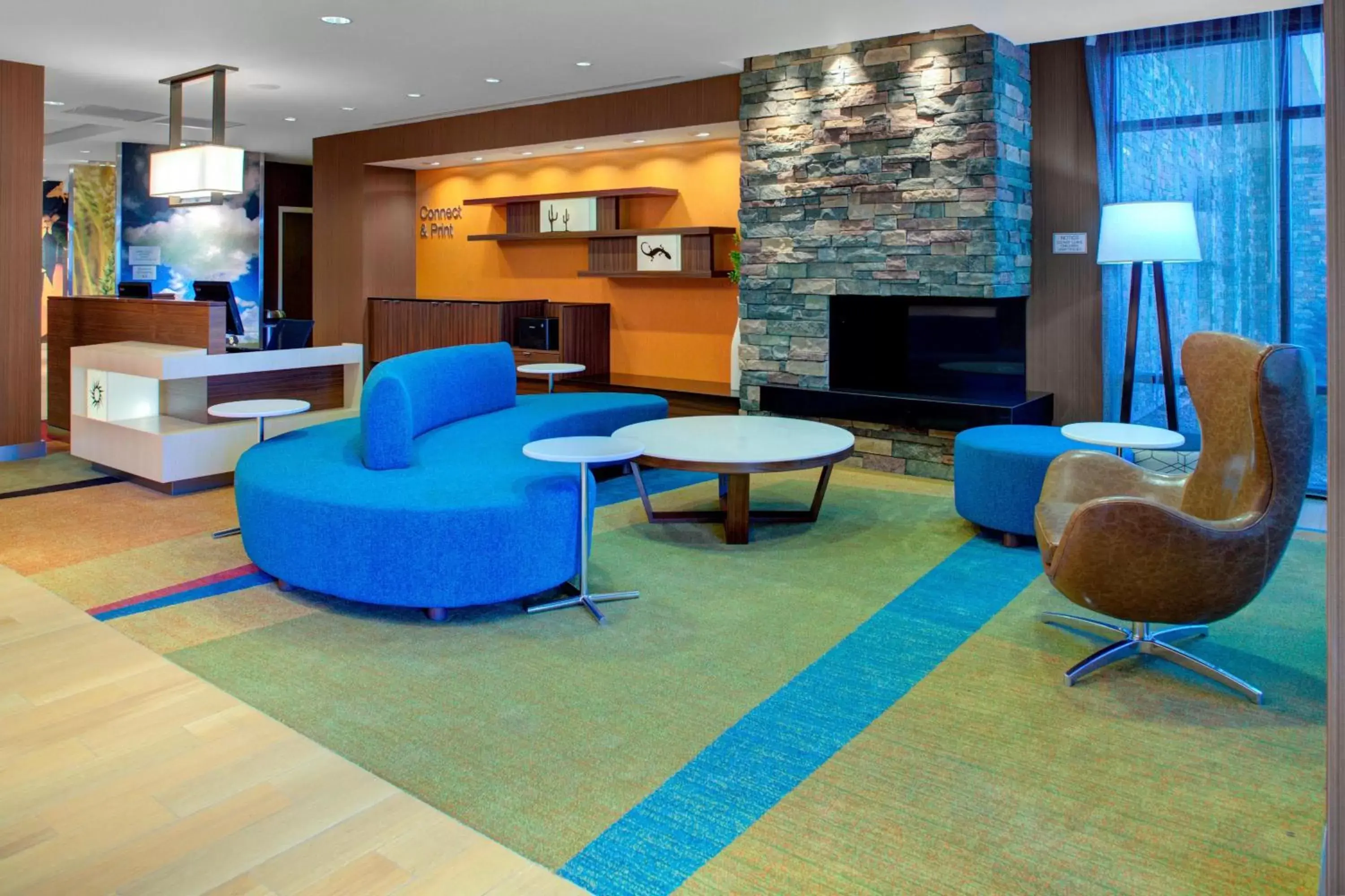 Lobby or reception, Lounge/Bar in Fairfield Inn & Suites by Marriott Flagstaff East