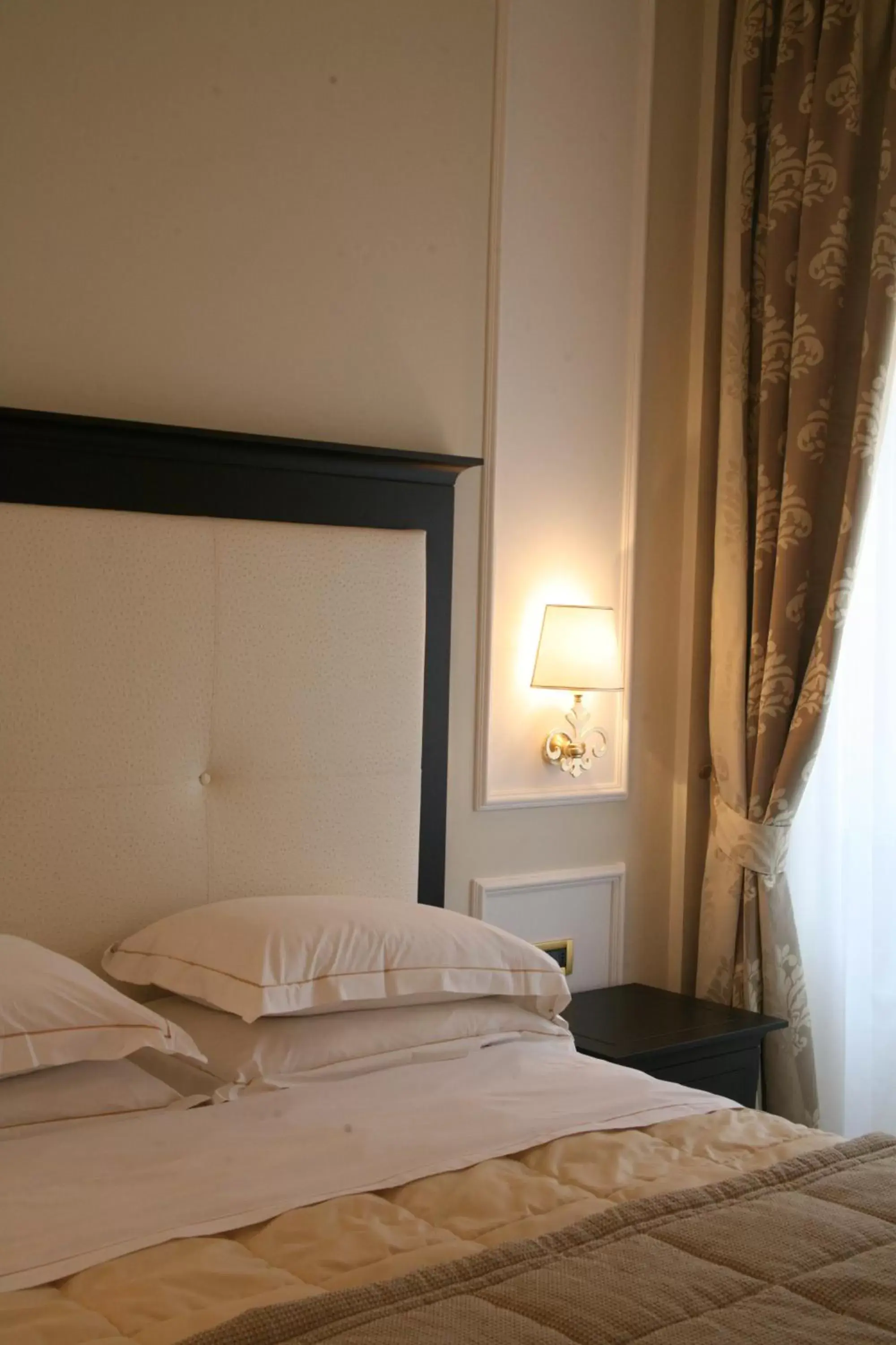 Bed in Hotel Miramare & Spa