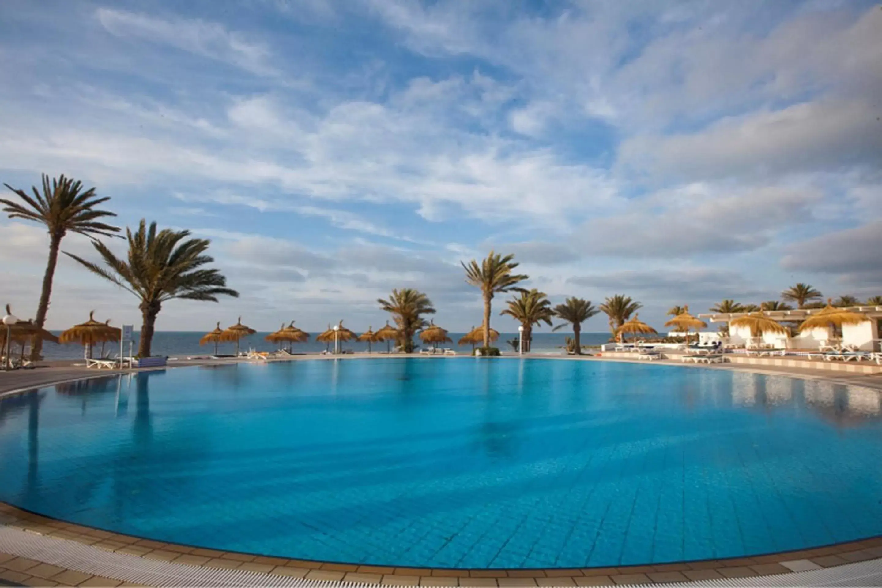 Swimming Pool in El Mouradi Djerba Menzel