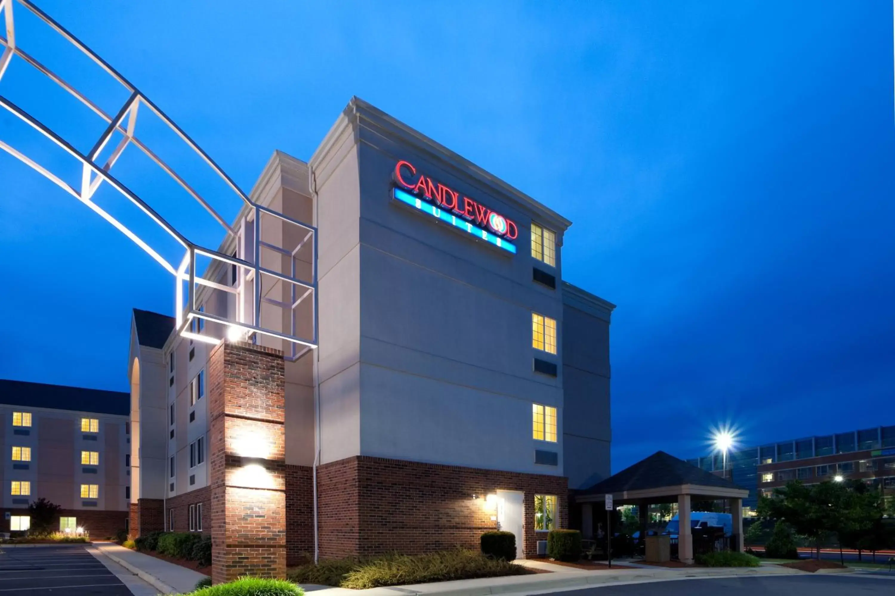 Property Building in Candlewood Suites Sterling, an IHG Hotel