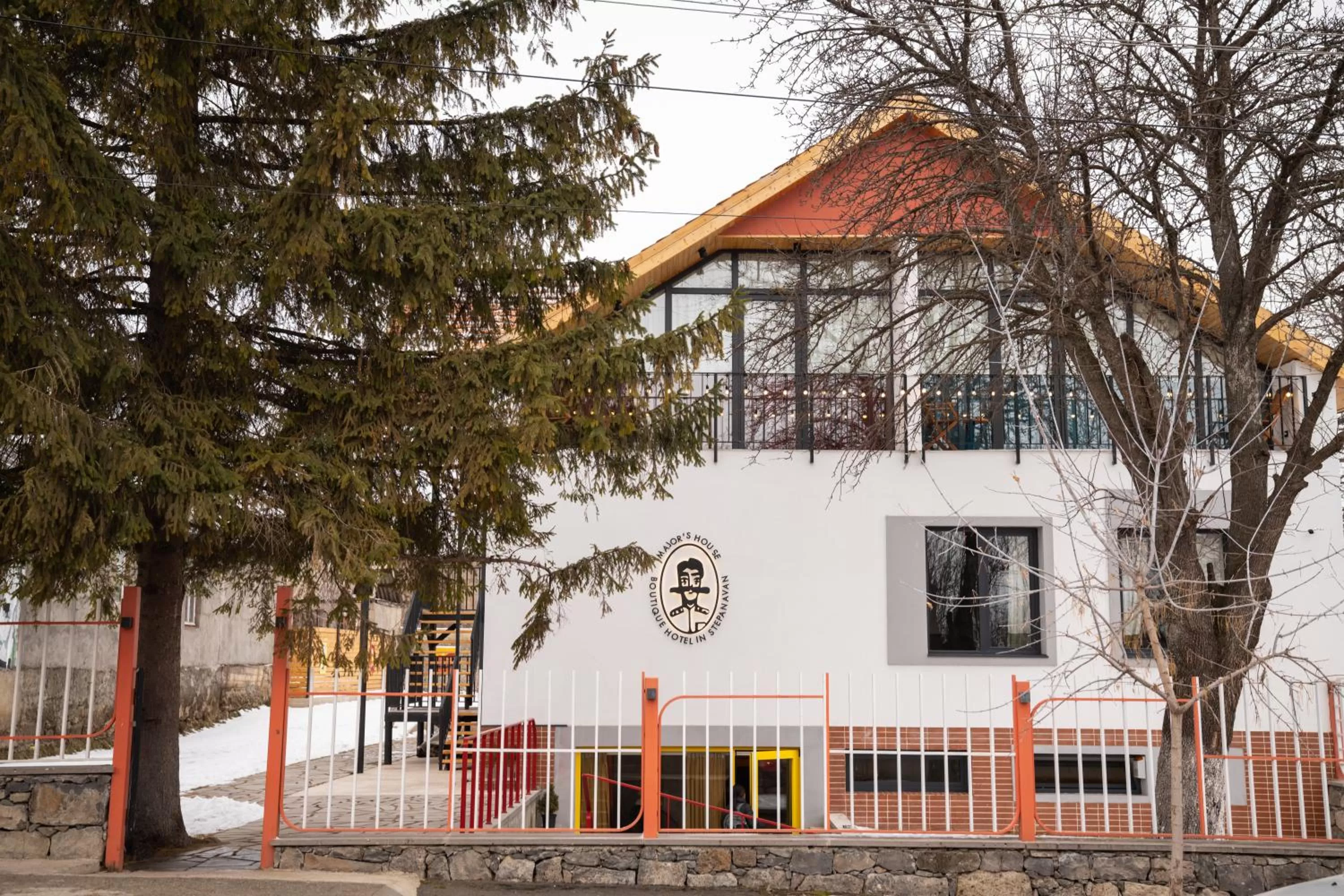 Facade/entrance in Major's House Hotel