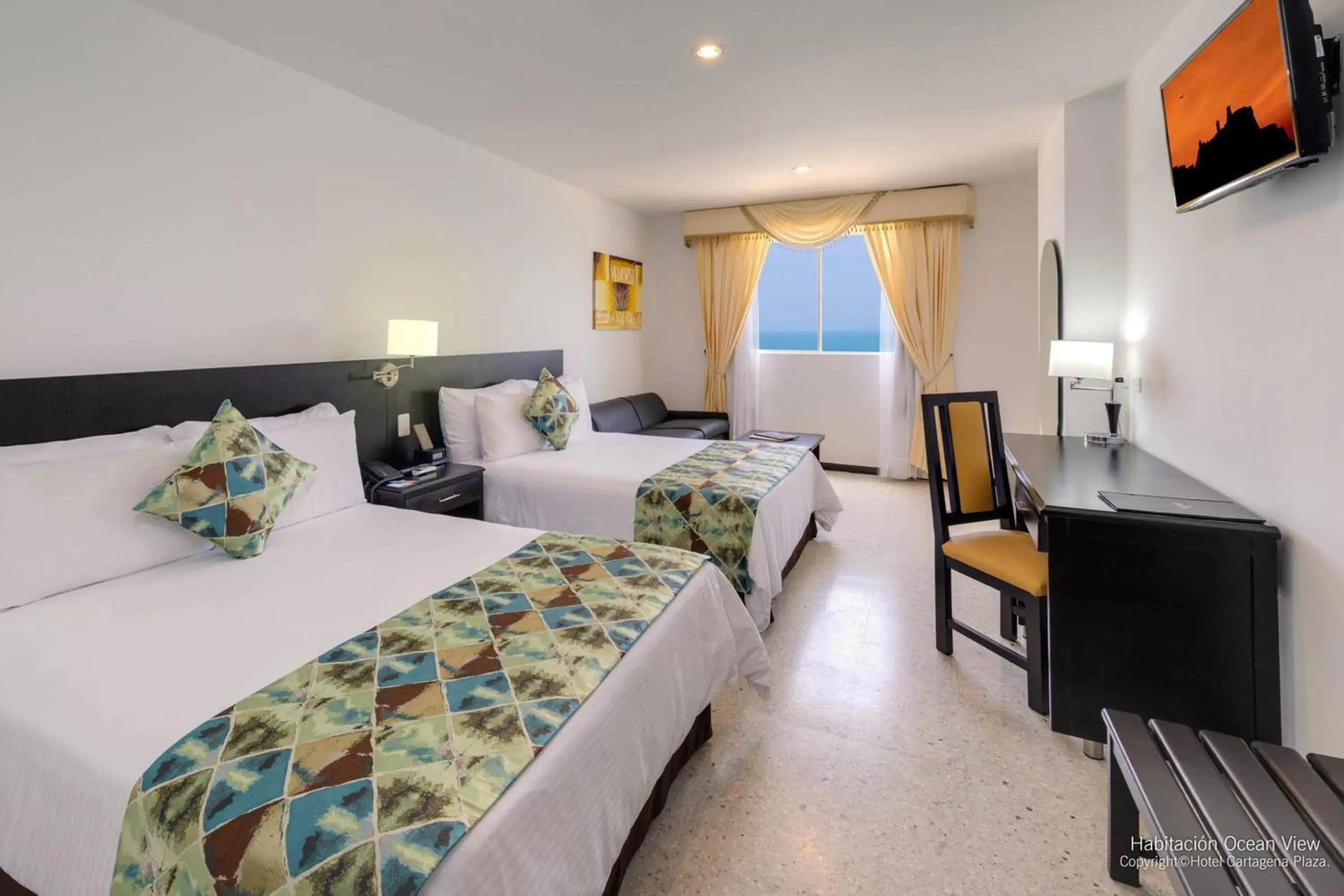 Superior Twin Room with Sea View in Hotel Cartagena Plaza