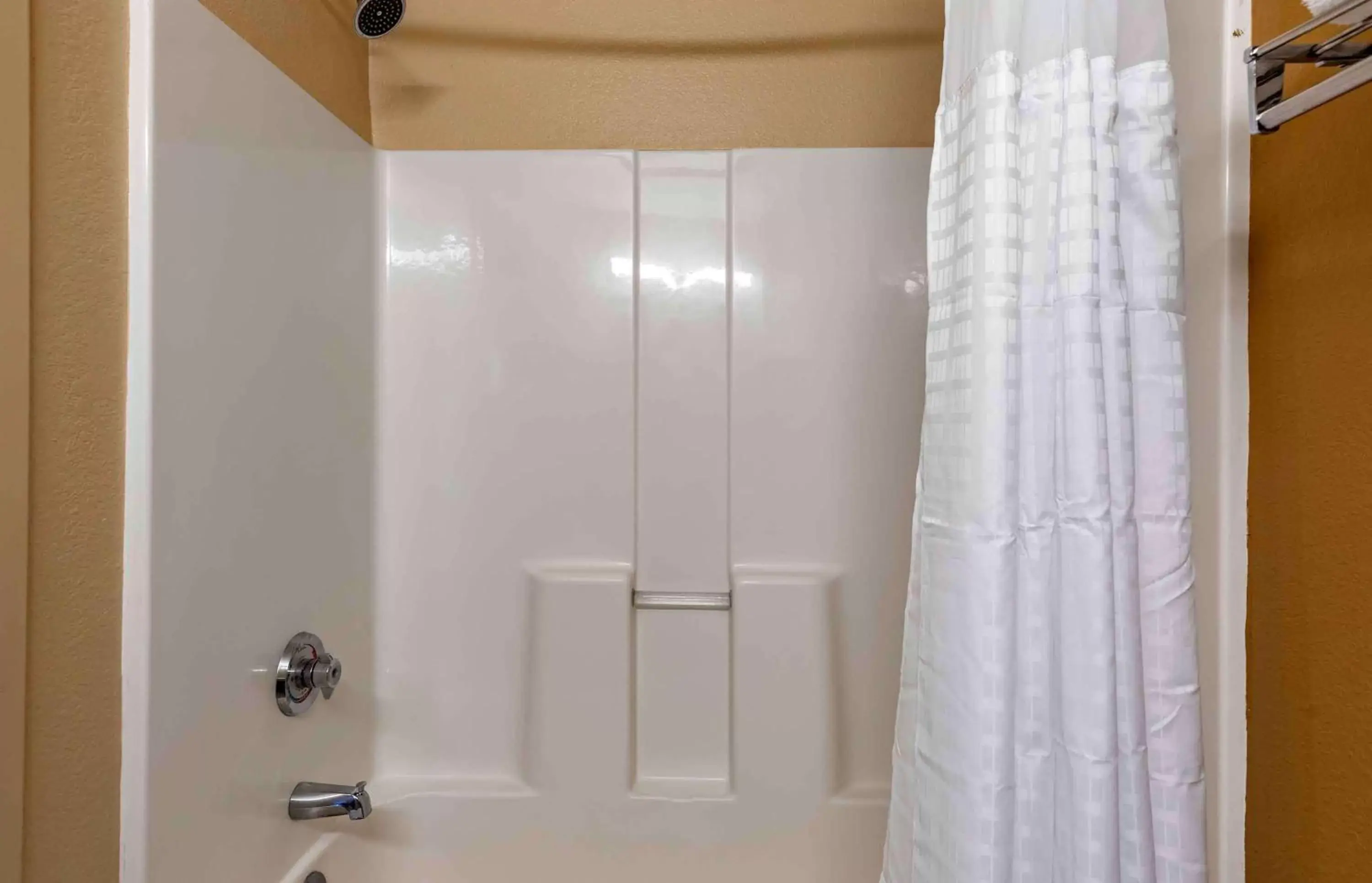 Bathroom in Extended Stay America Suites - Denver - Westminster