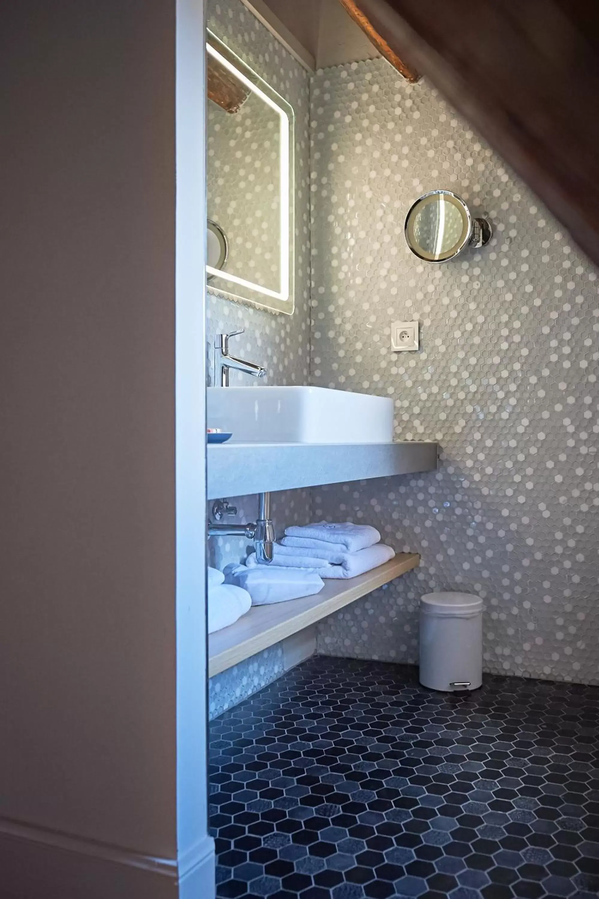 Bathroom in Relais & Châteaux La Maison Des Têtes