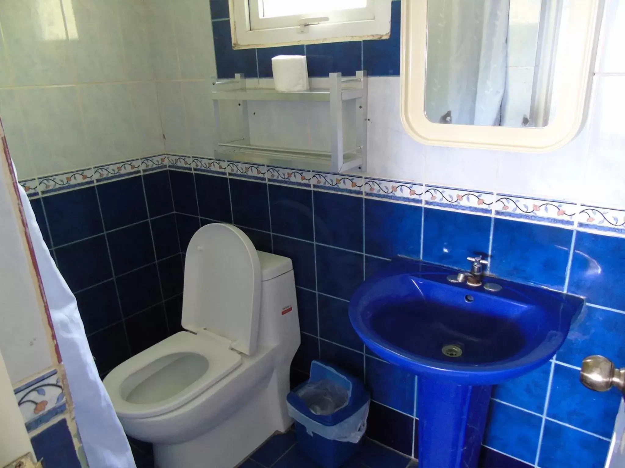 Bathroom in Blue Rock Resort