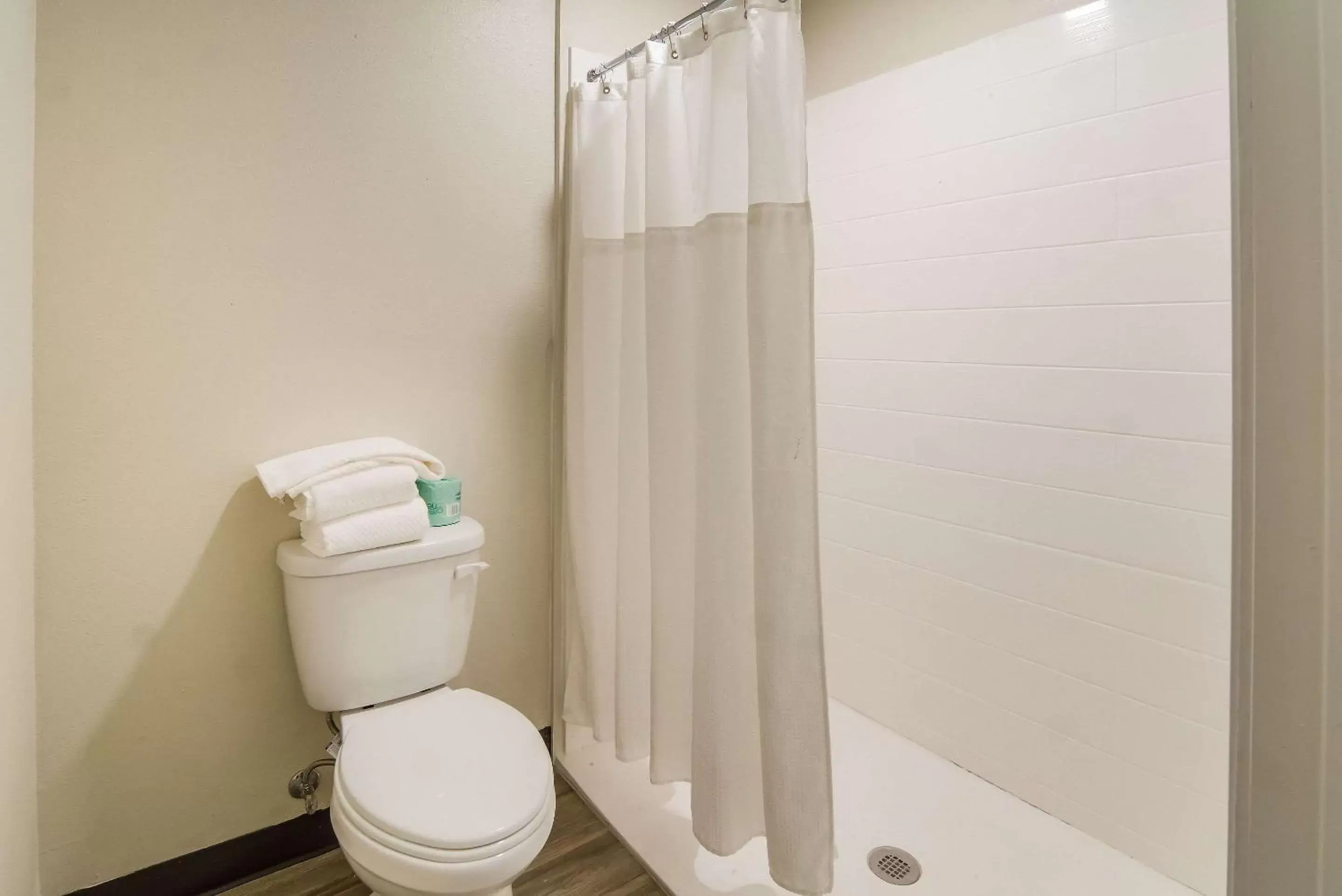 Bathroom in Quality Inn & Suites Dallas-Cityplace