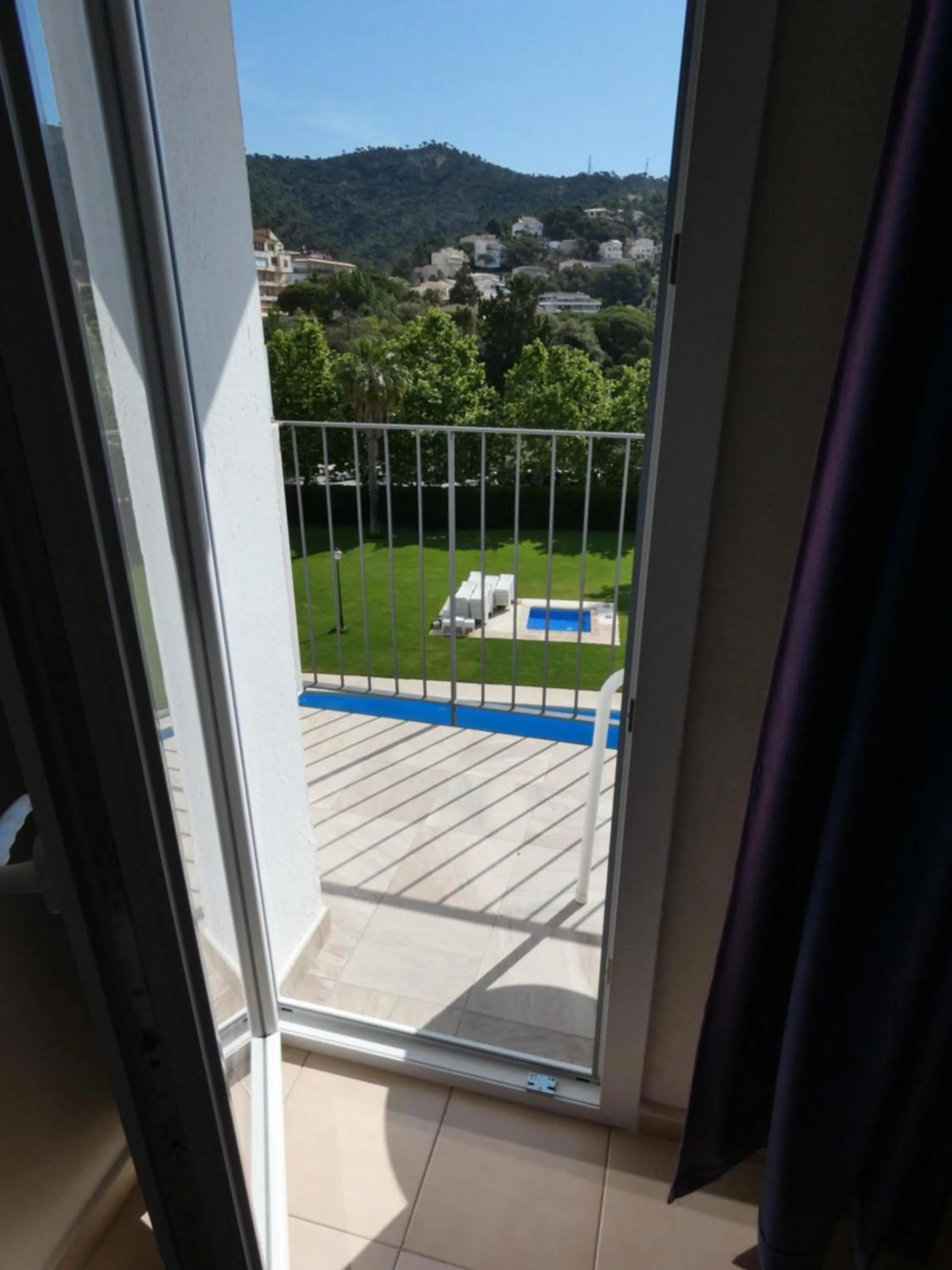 Single Room with Balcony in Marina Tossa