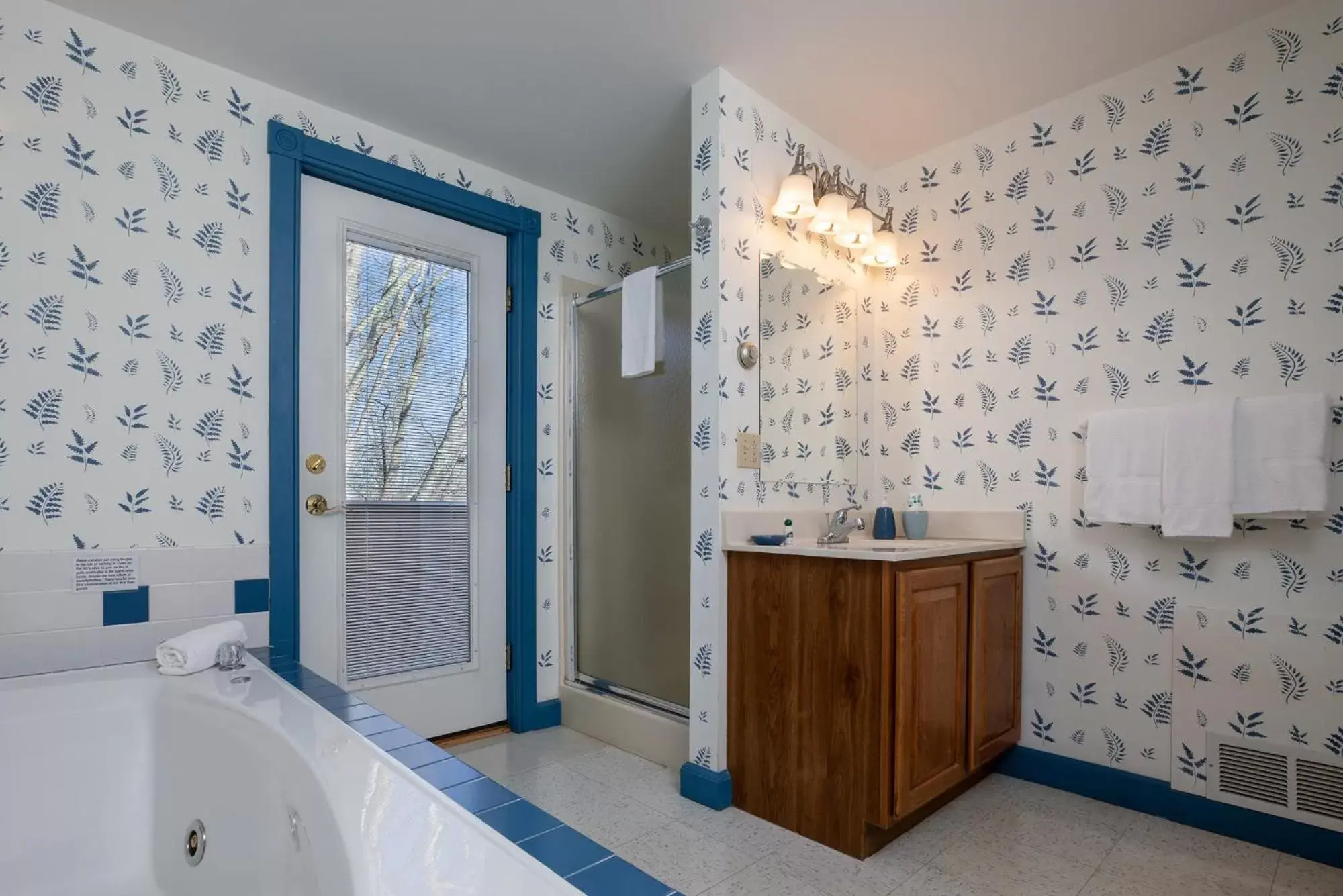 Shower, Bathroom in Maple Hill Farm Inn