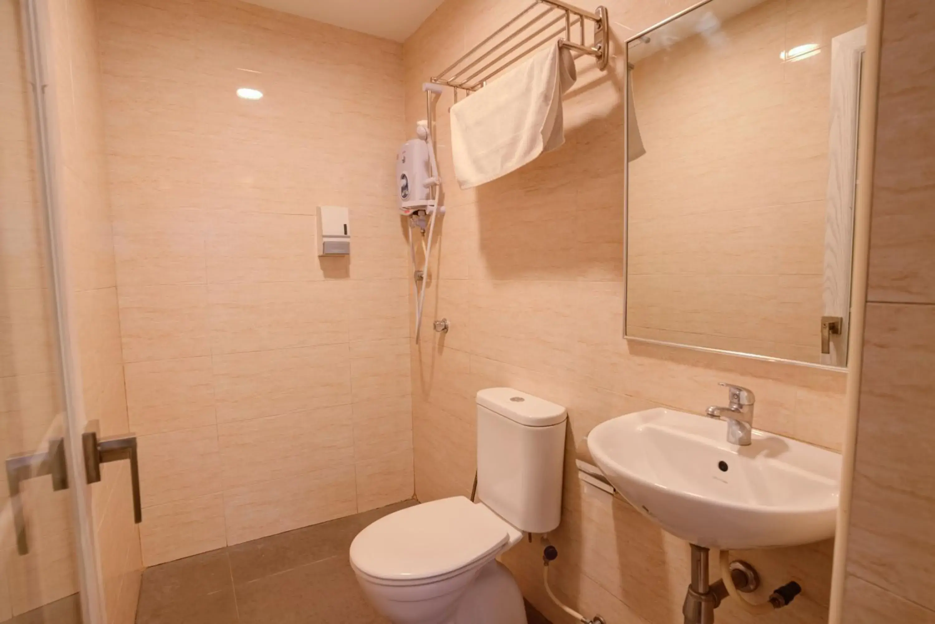 Shower, Bathroom in GM Grand Moments Bandar Sunway